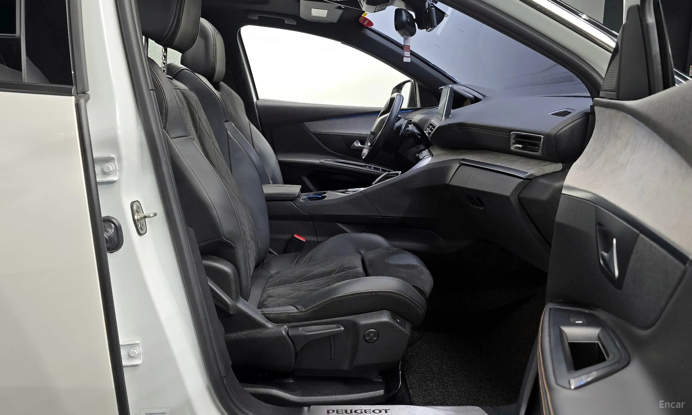 Peugeot 5008 2nd generation превью 11