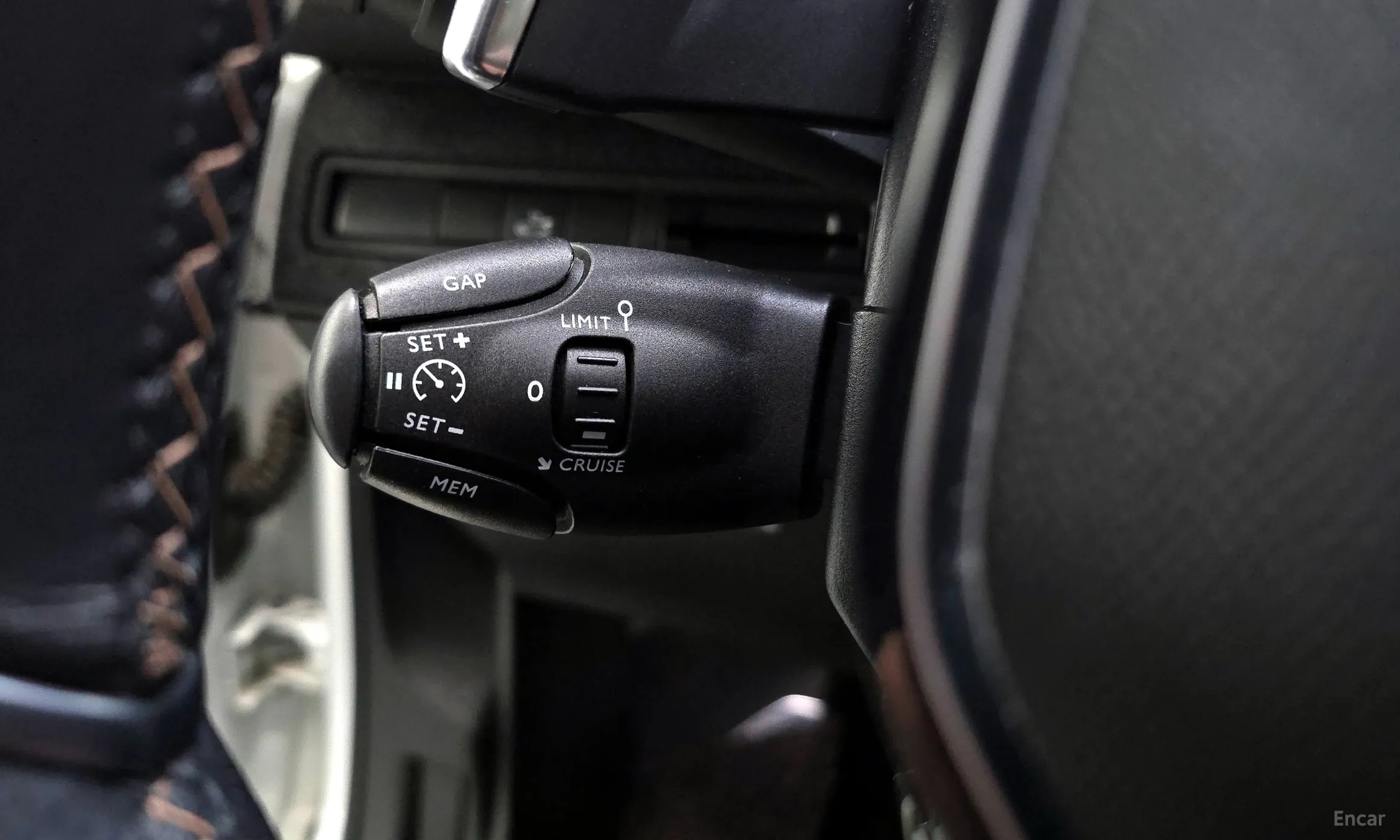 Peugeot 5008 2nd generation превью 17
