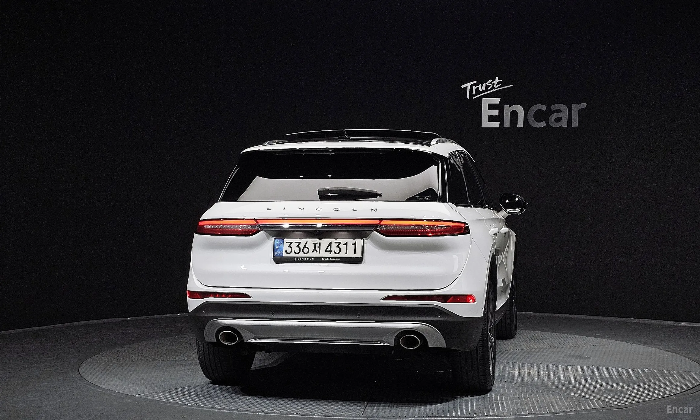 Lincoln Corsair превью 4