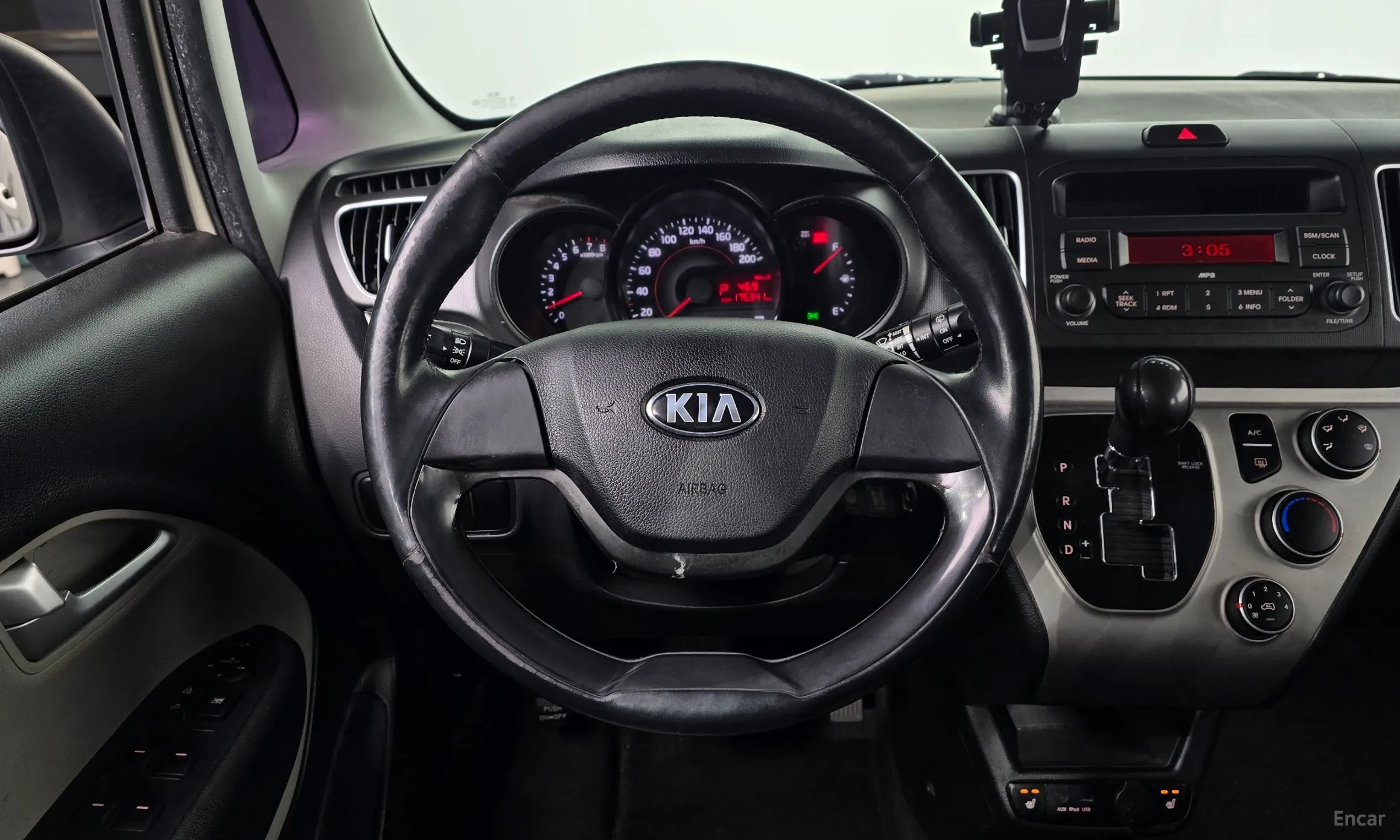 Kia Ray превью 13