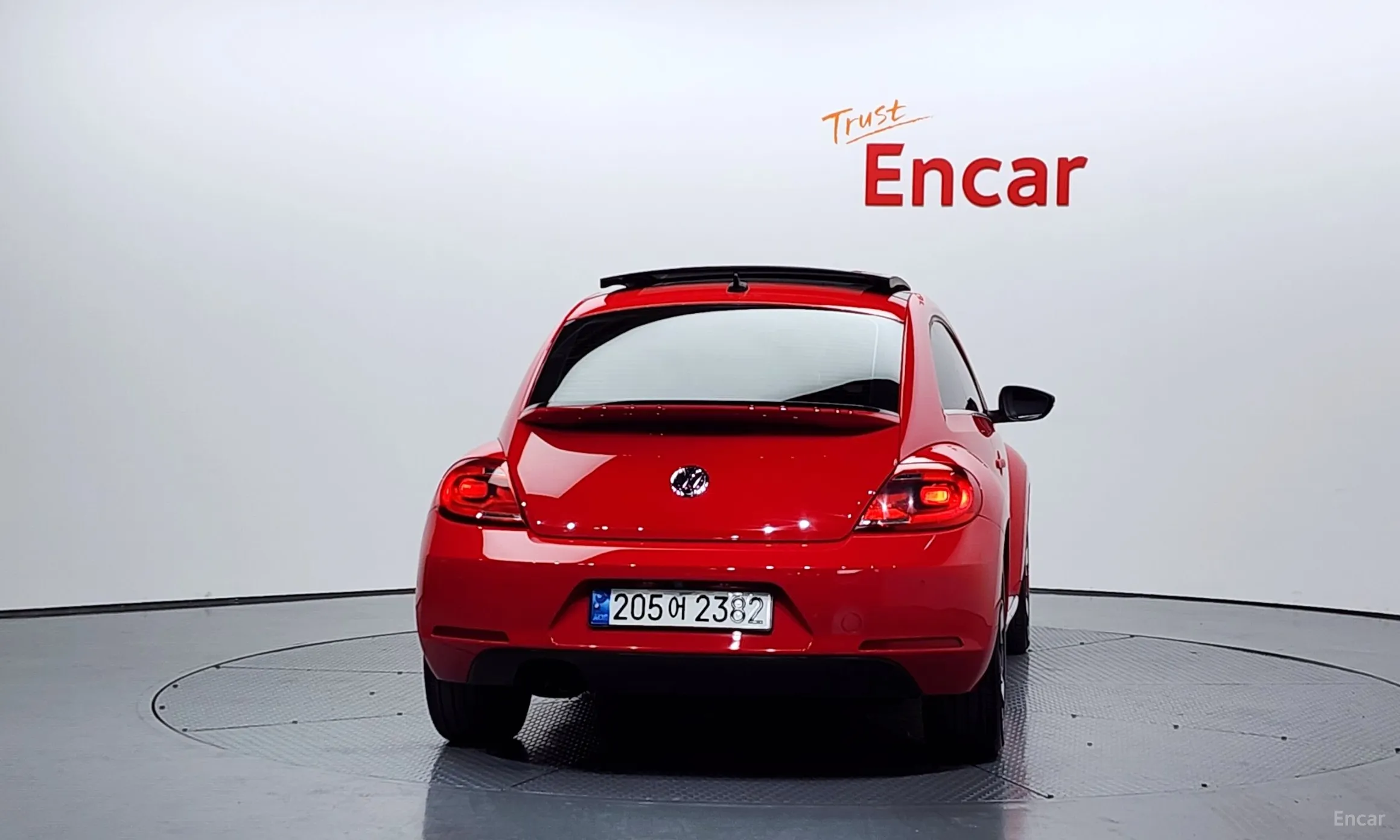 Volkswagen The Beetle превью 4