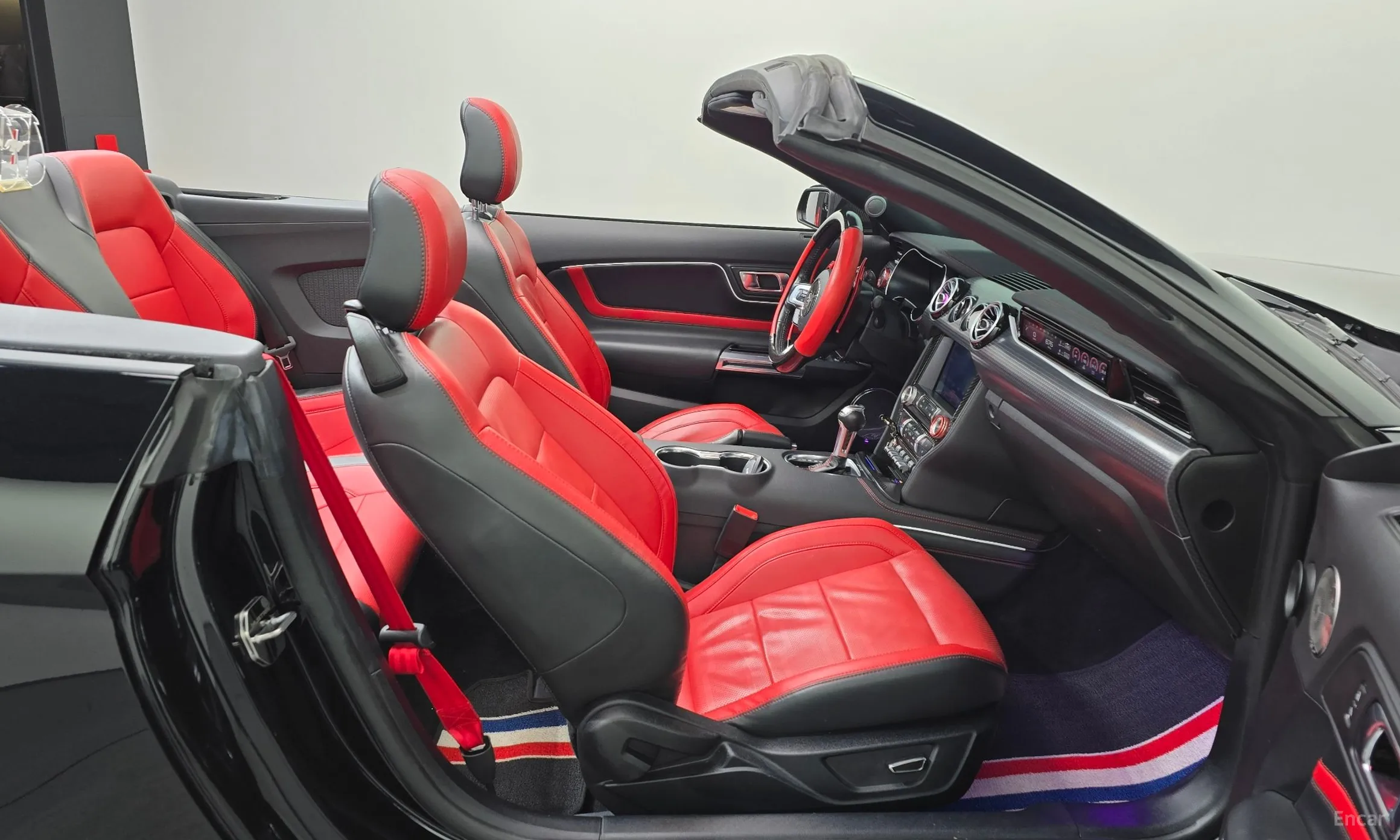 Ford Mustang превью 11