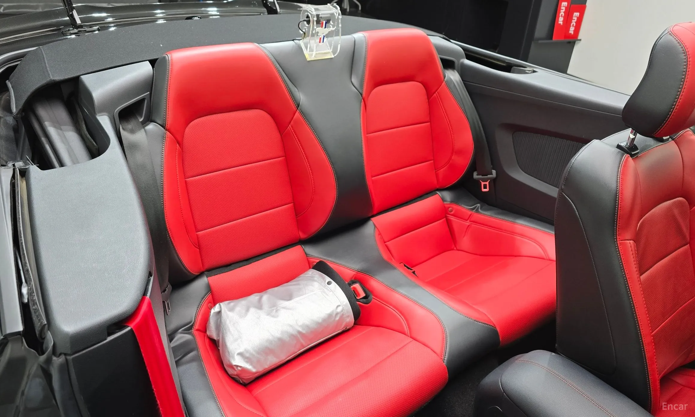 Ford Mustang превью 12