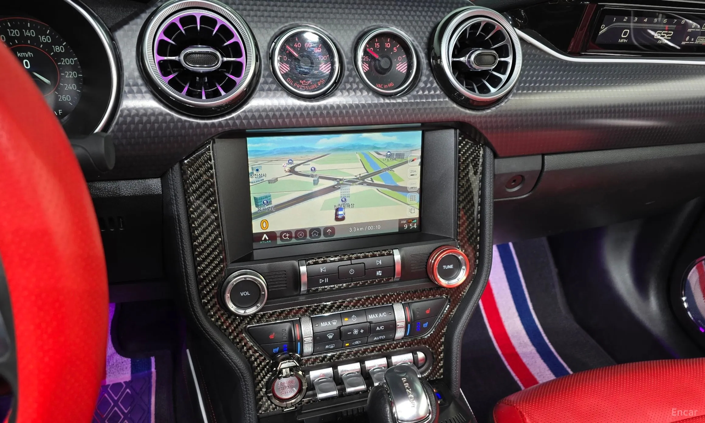 Ford Mustang превью 14