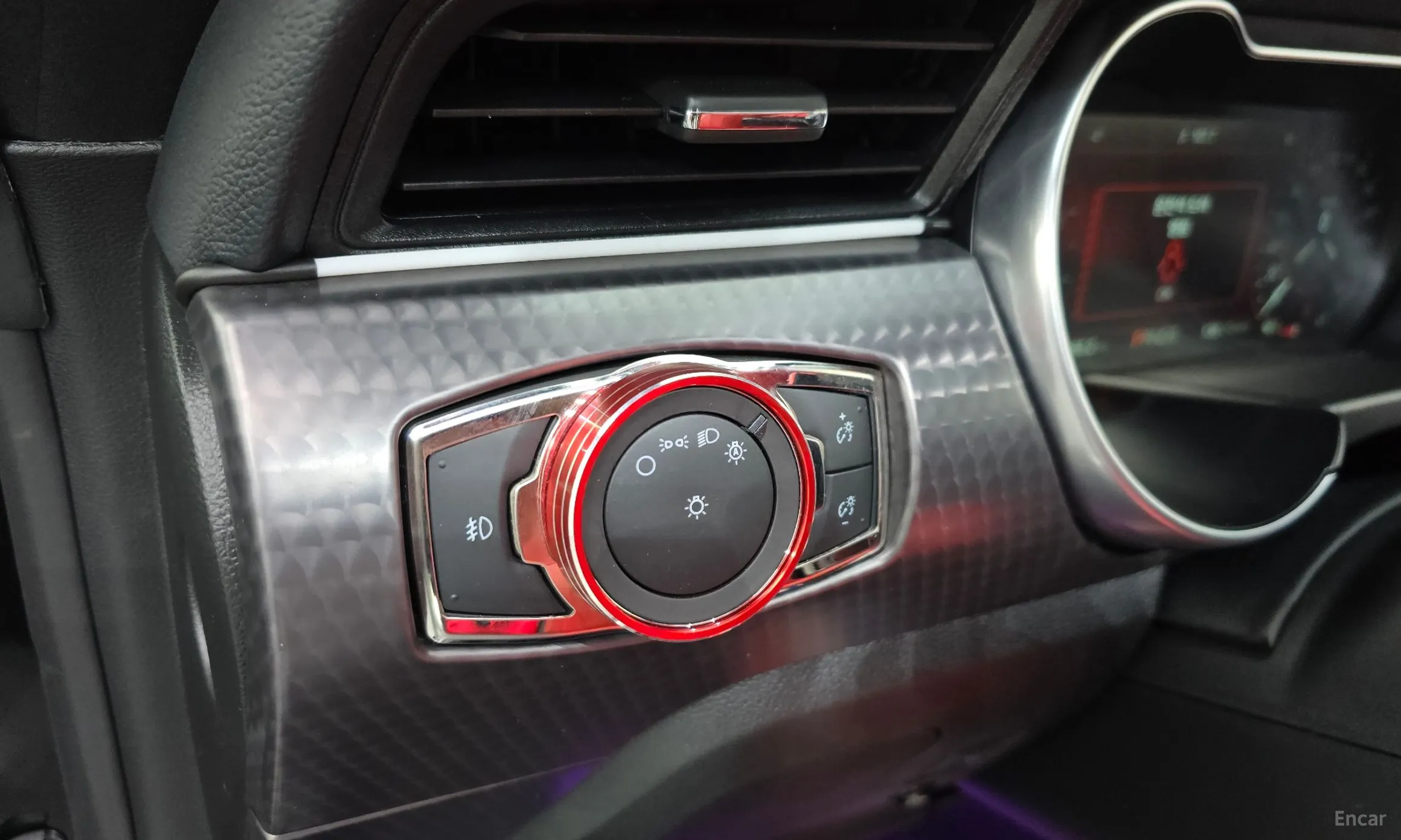 Ford Mustang превью 18