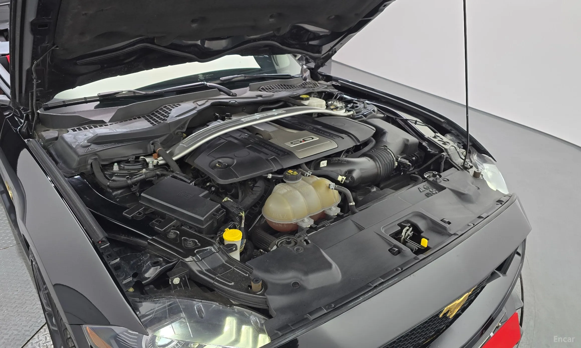 Ford Mustang превью 6