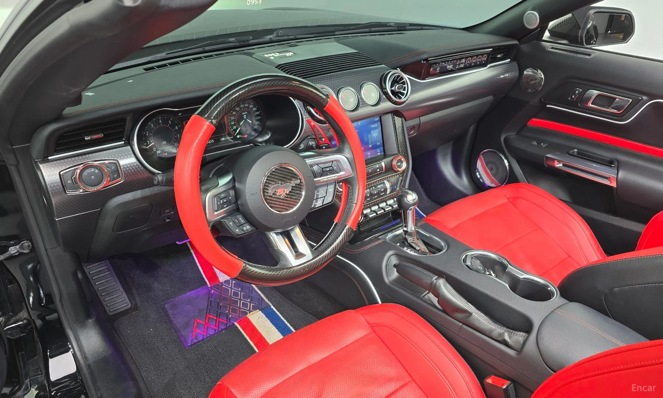 Ford Mustang превью 7