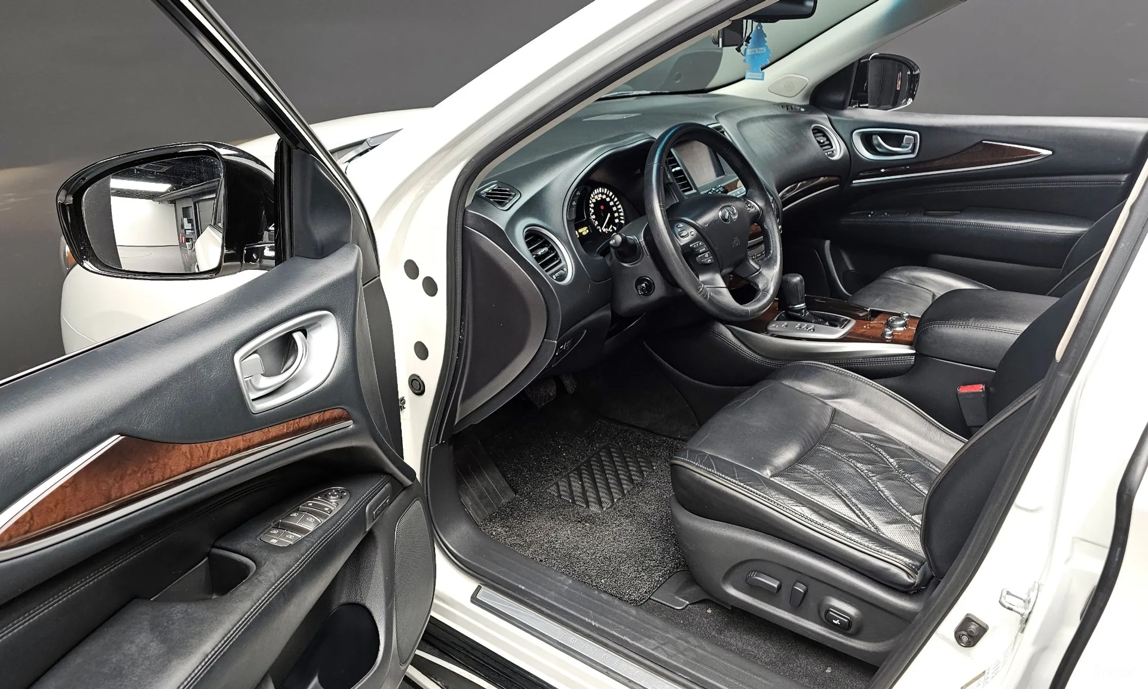 Infiniti QX60 превью 12