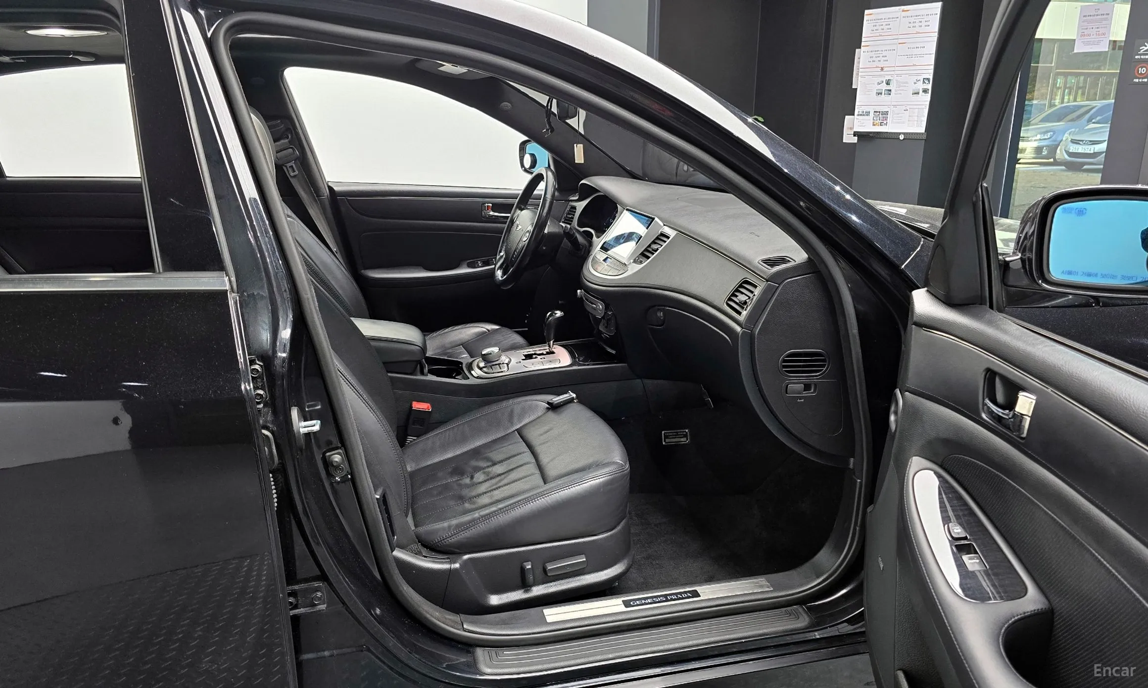 Hyundai Genesis превью 10