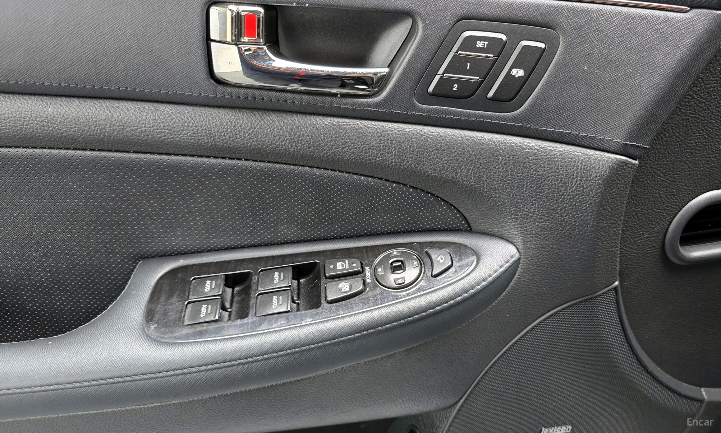 Hyundai Genesis превью 18