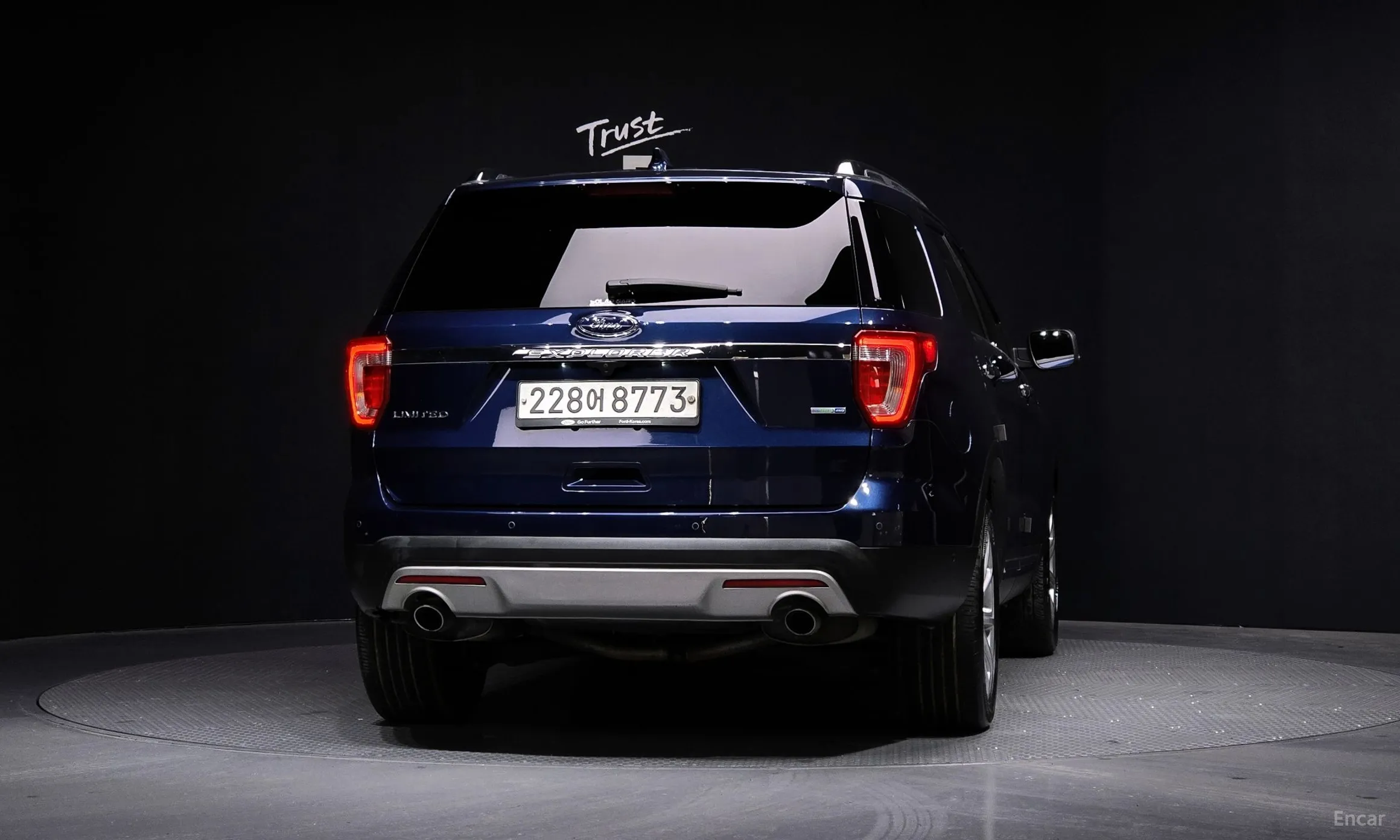 Ford Explorer превью 4