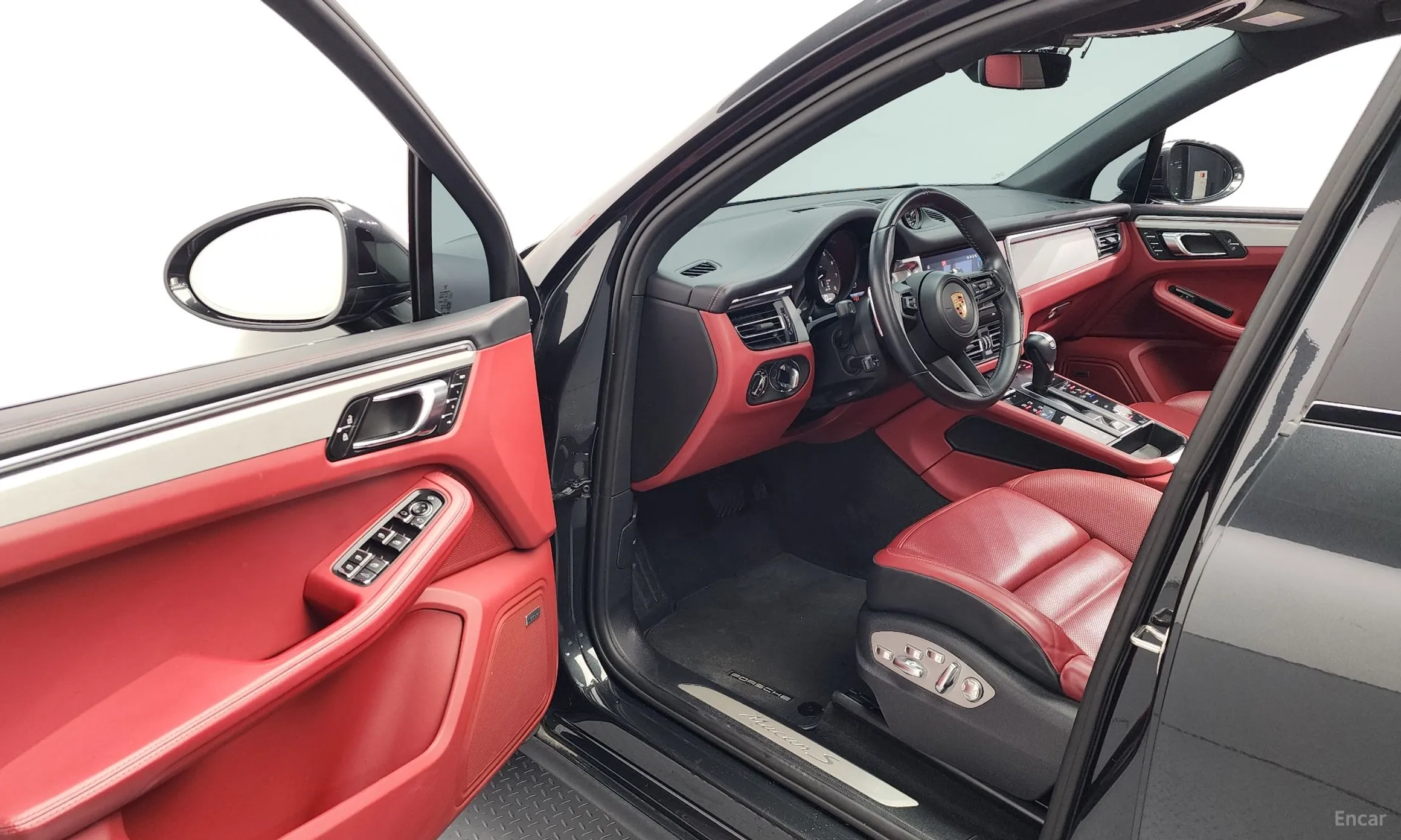 Porsche Macan превью 10
