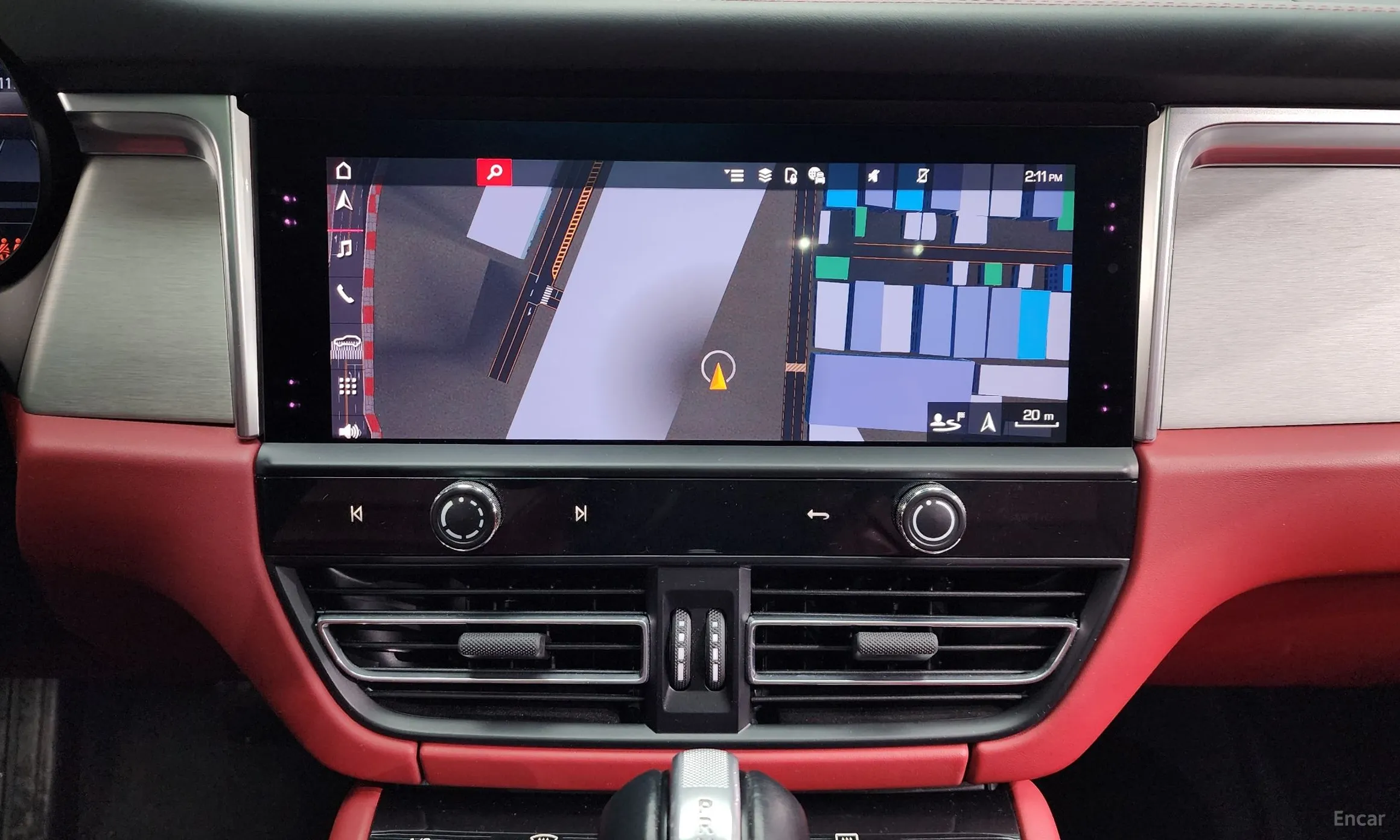 Porsche Macan превью 14