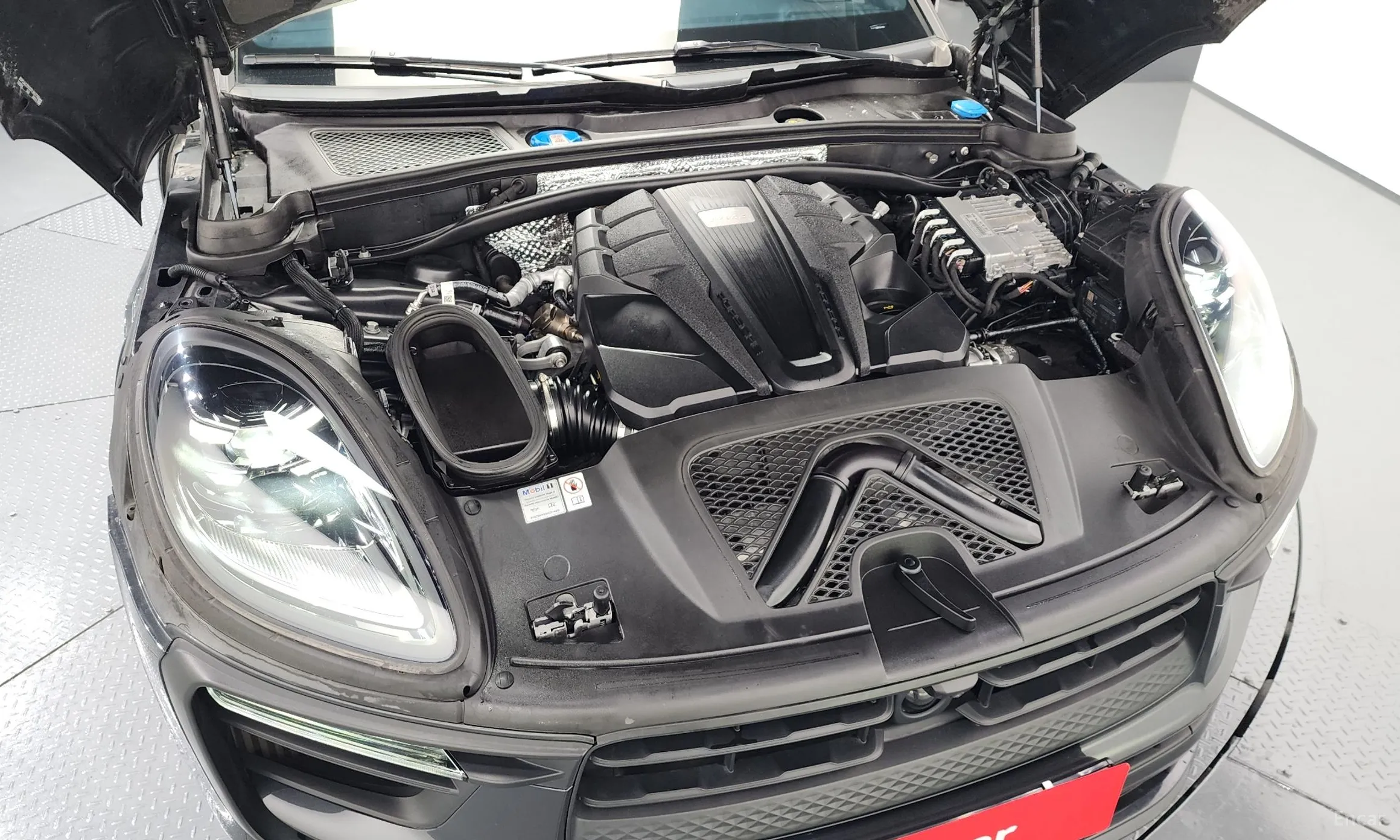 Porsche Macan превью 6
