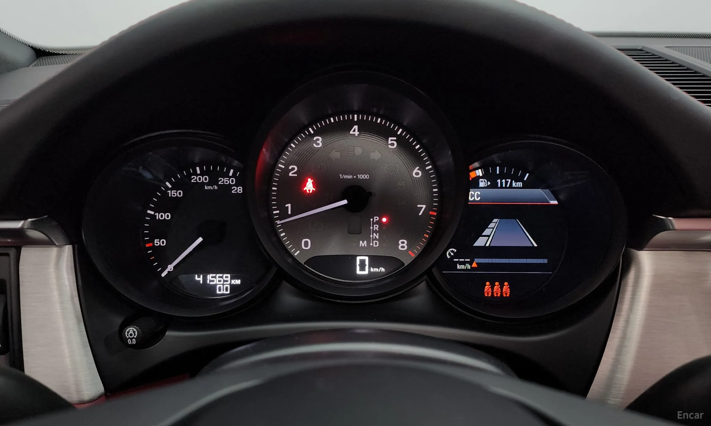 Porsche Macan превью 8