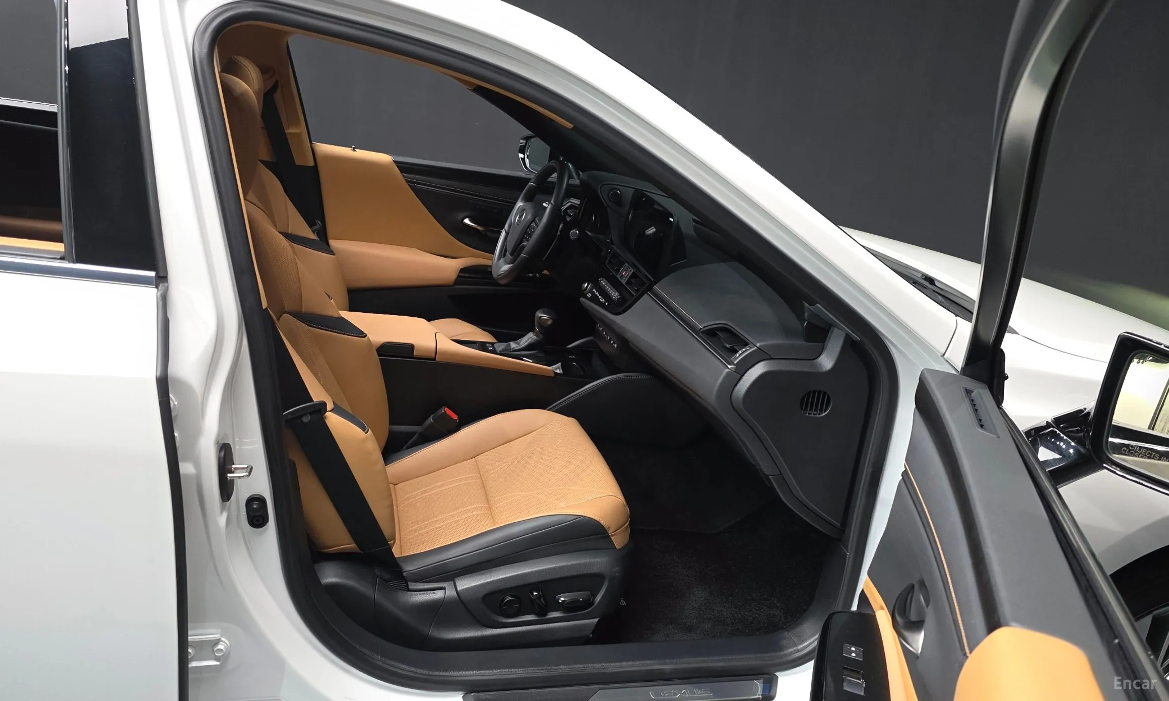 Lexus ES300h 7th Generation превью 11