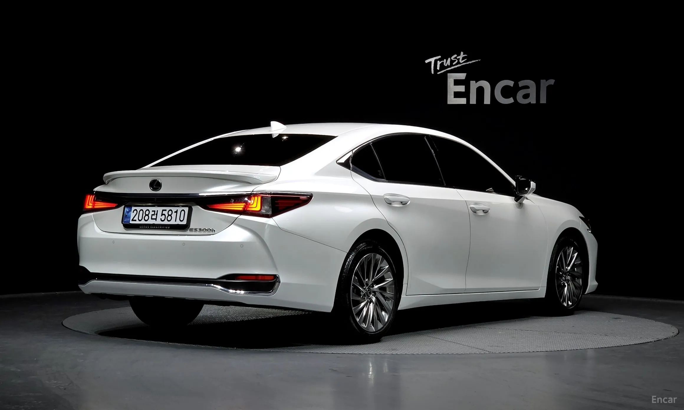 Lexus ES300h 7th Generation