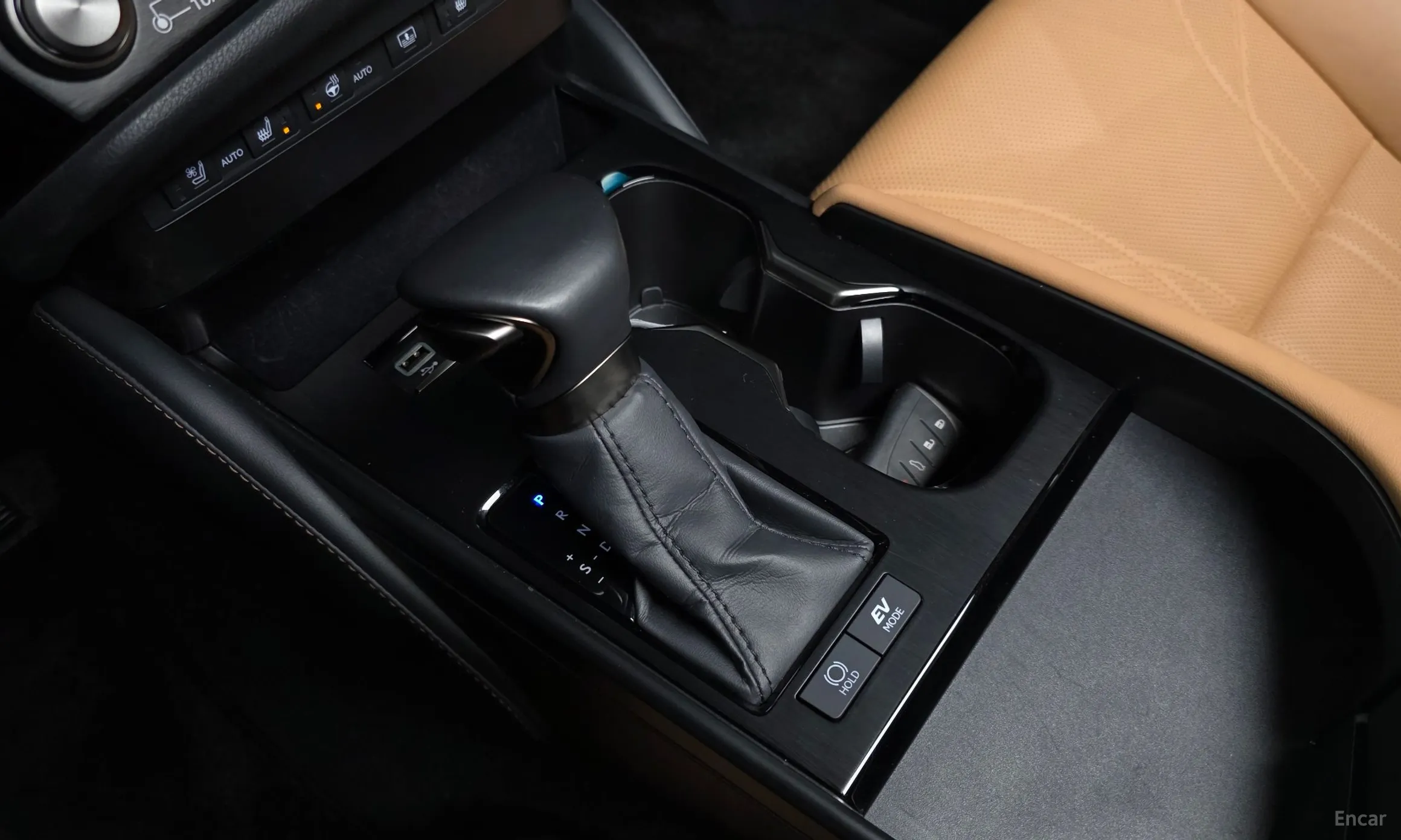 Lexus ES300h 7th Generation превью 9