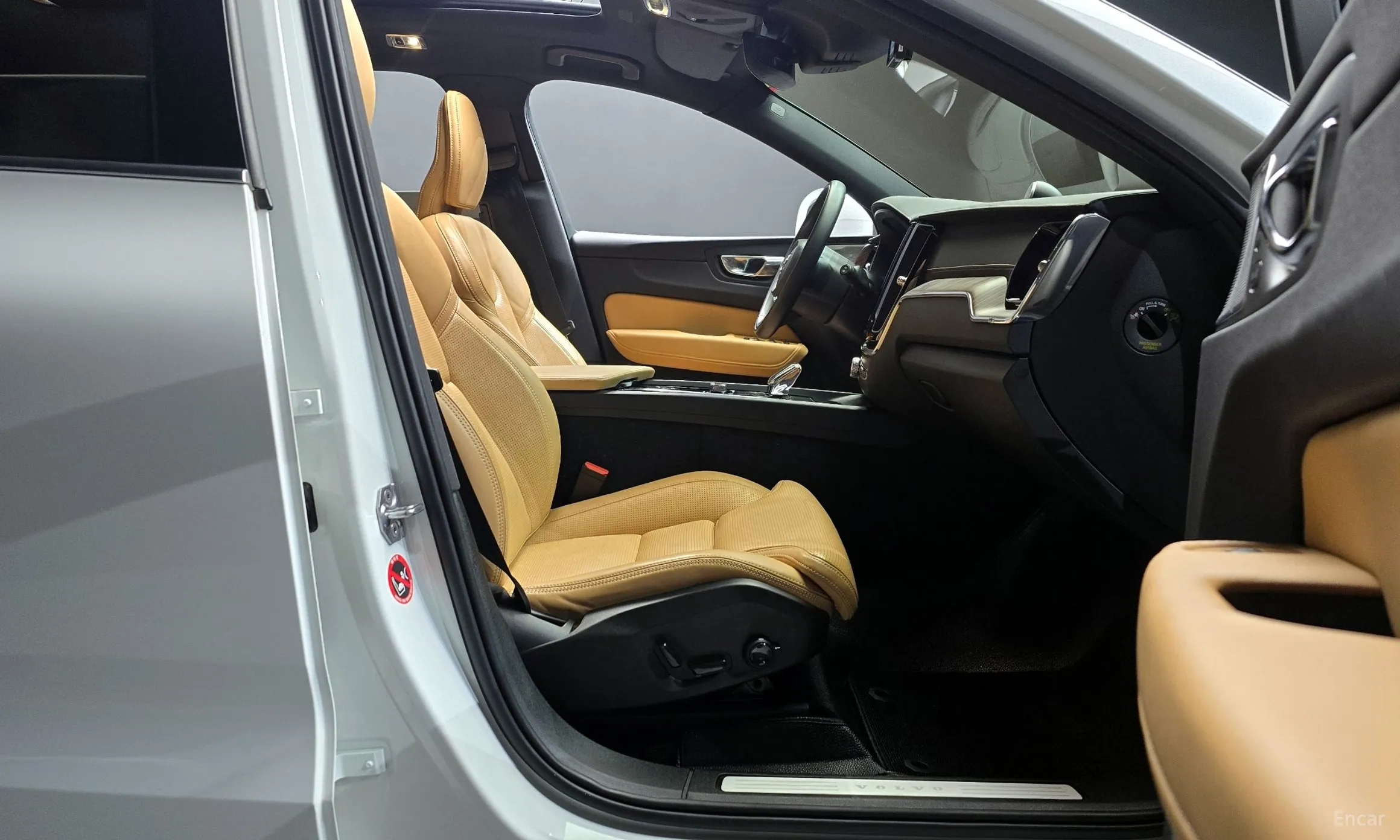 Volvo XC60 Gen 2 превью 10