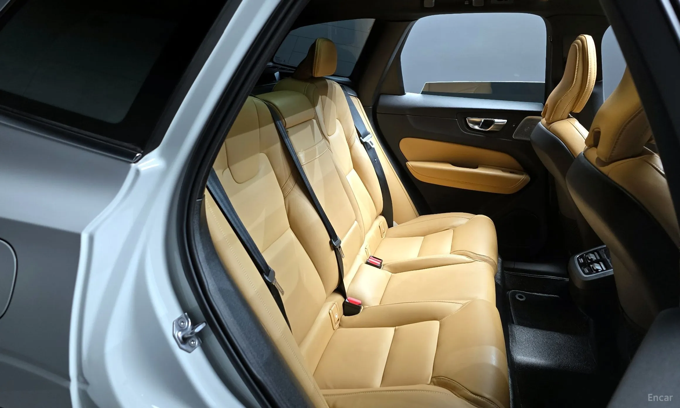 Volvo XC60 Gen 2 превью 12