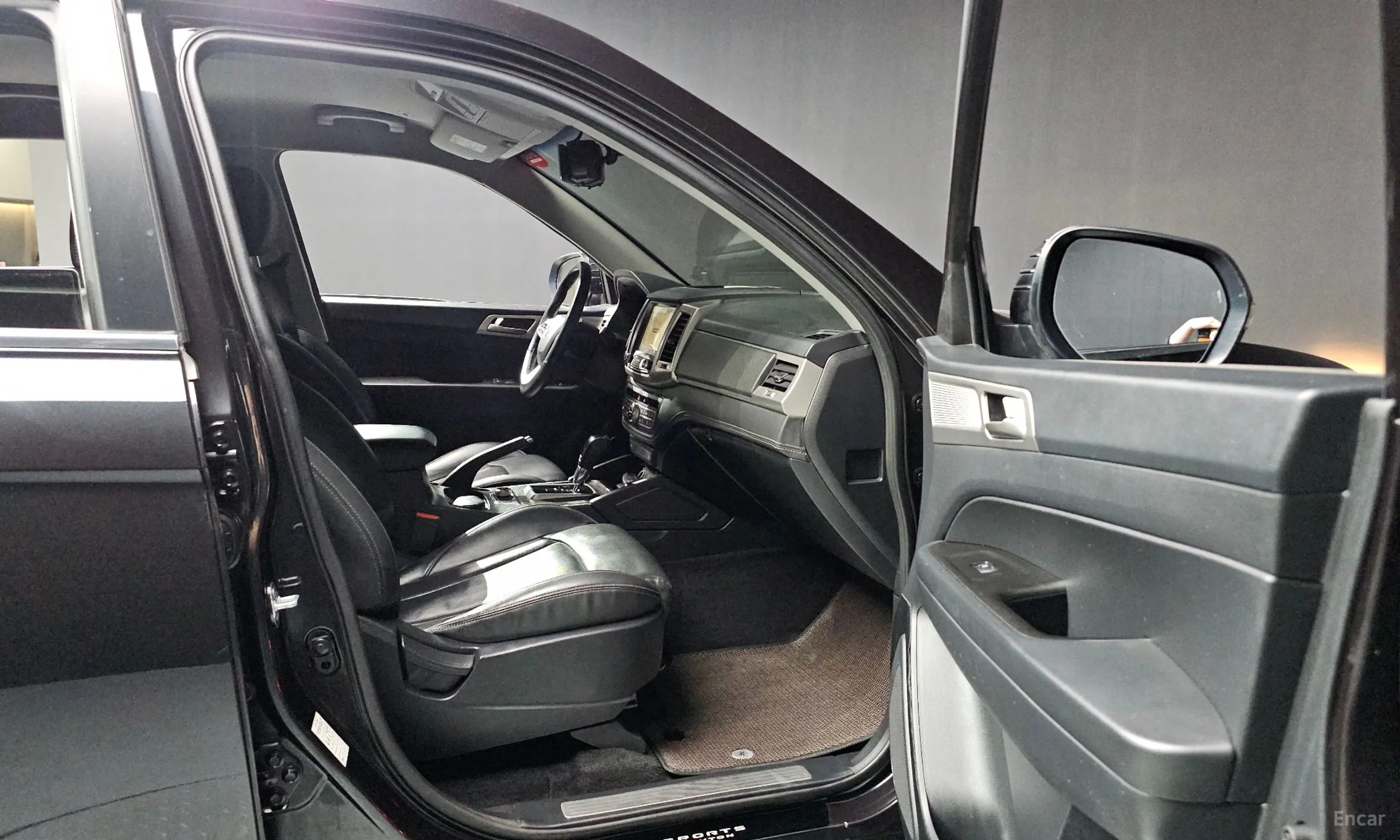 KG Mobility (SsangYong) Rexton Sports превью 18