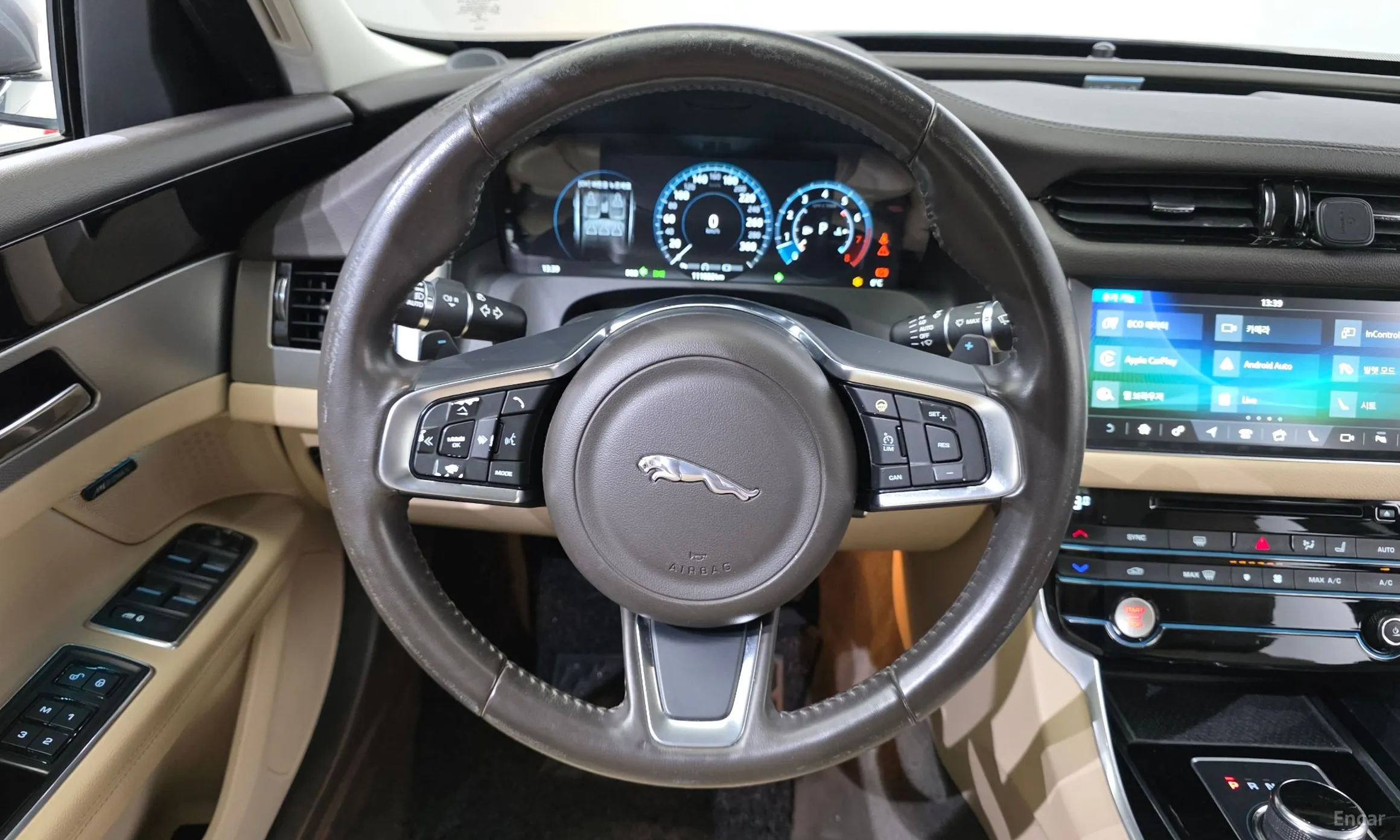 Jaguar XF (x260) превью 14