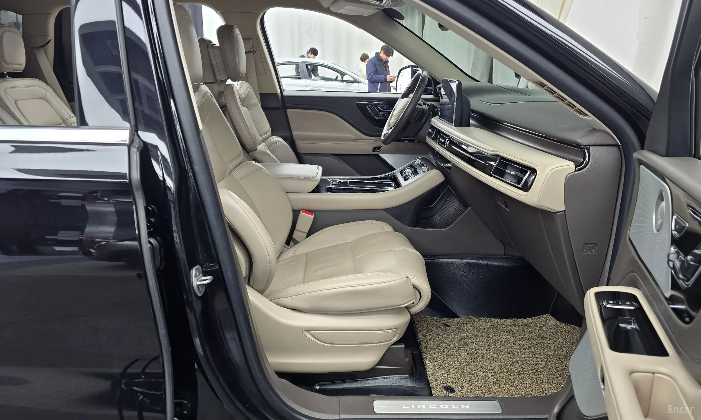 Lincoln Aviator 2nd Generation превью 11