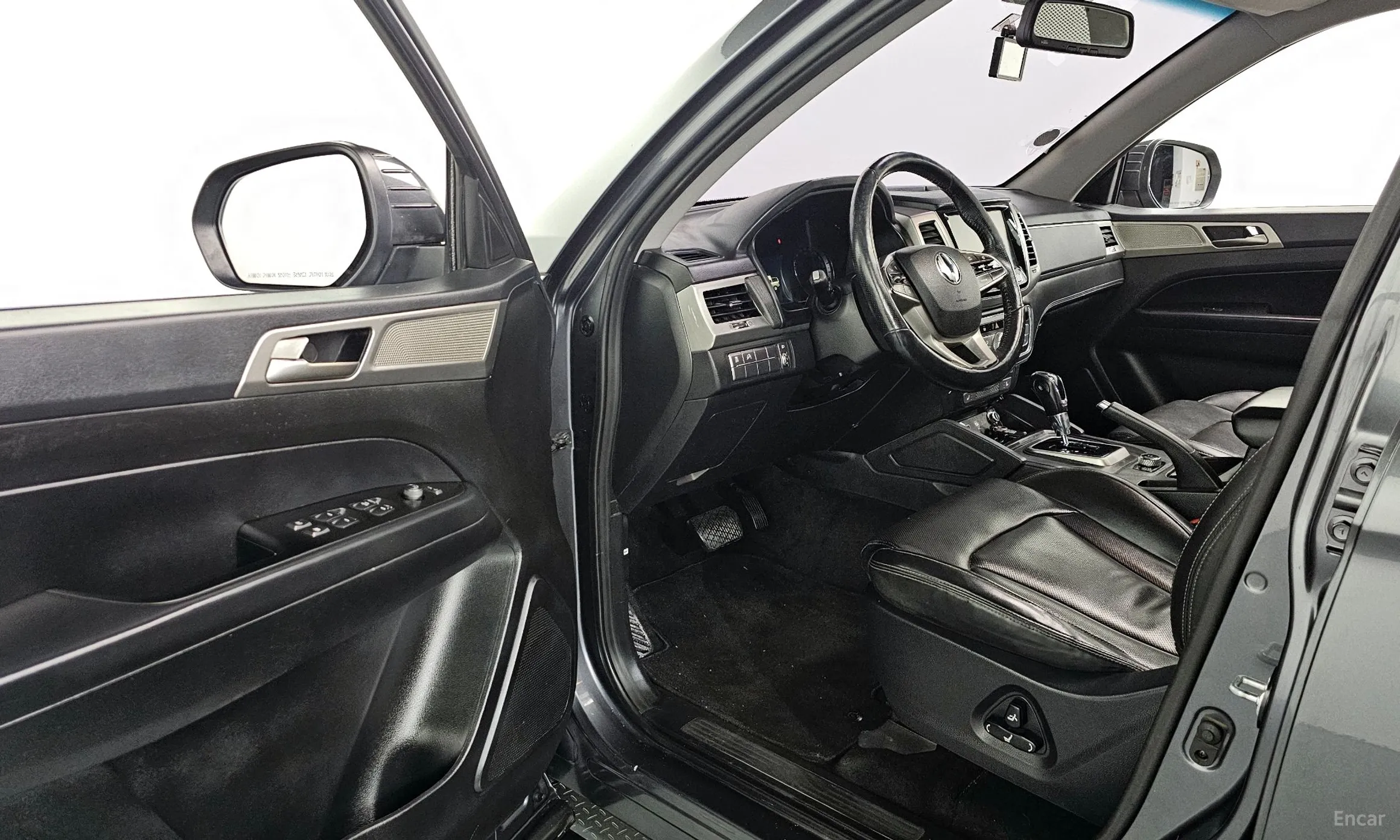 KG Mobility (SsangYong) Rexton Sports превью 11