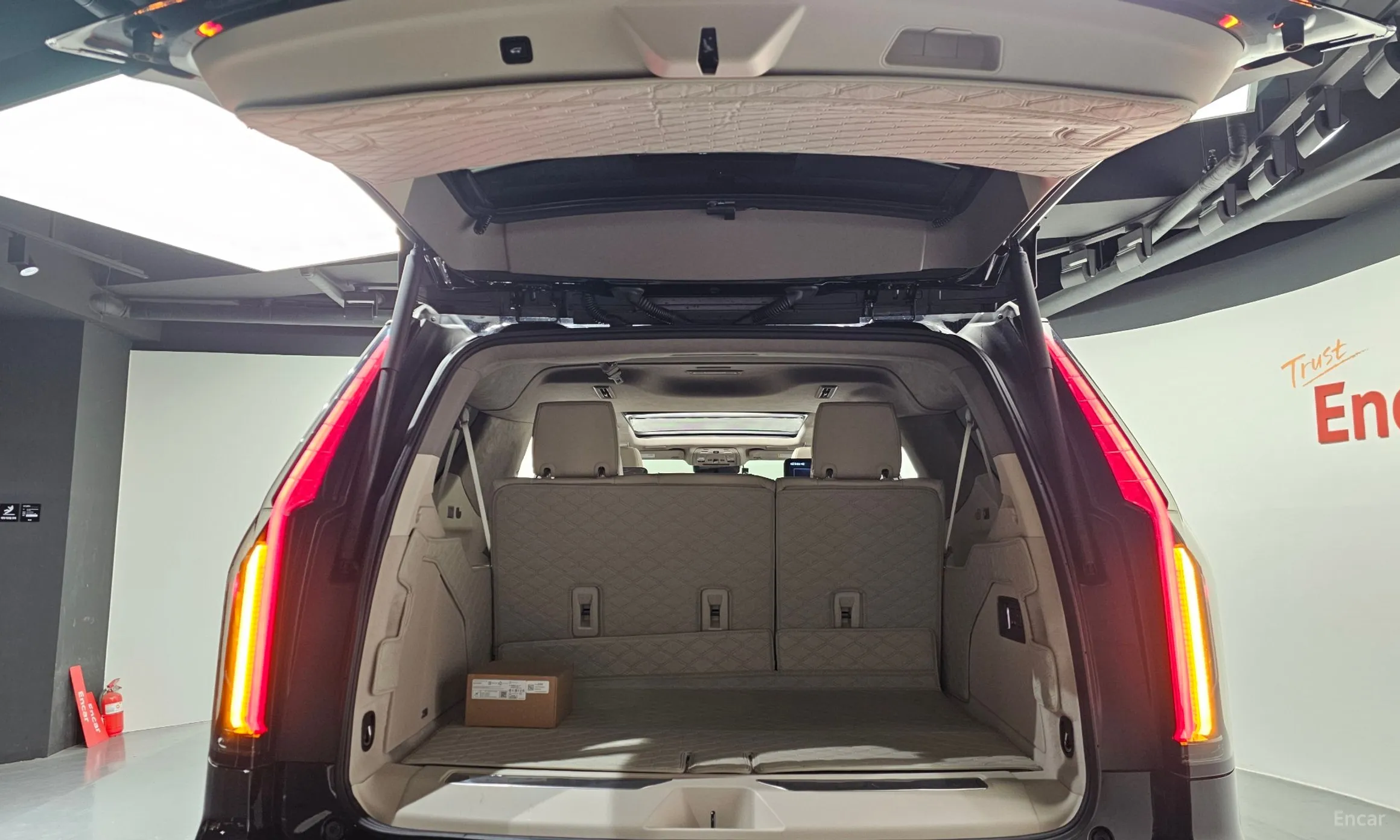 Cadillac Escalade 5th Generation превью 20