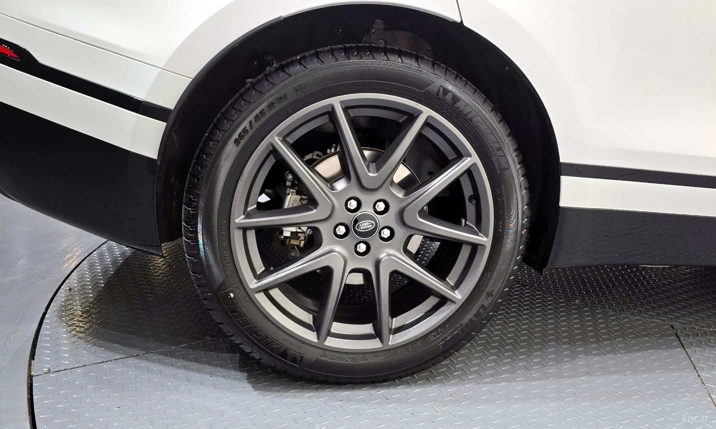 Land Rover Range Rover Bella превью 5