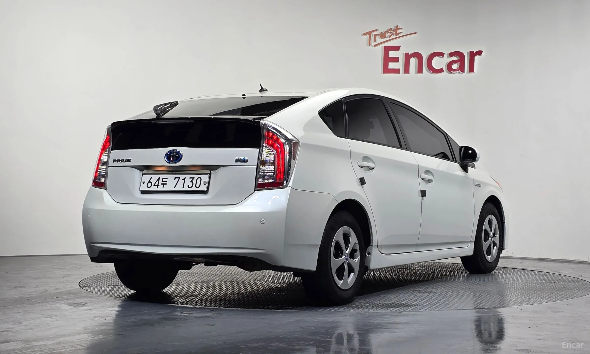 Toyota Toyota Prius превью 2