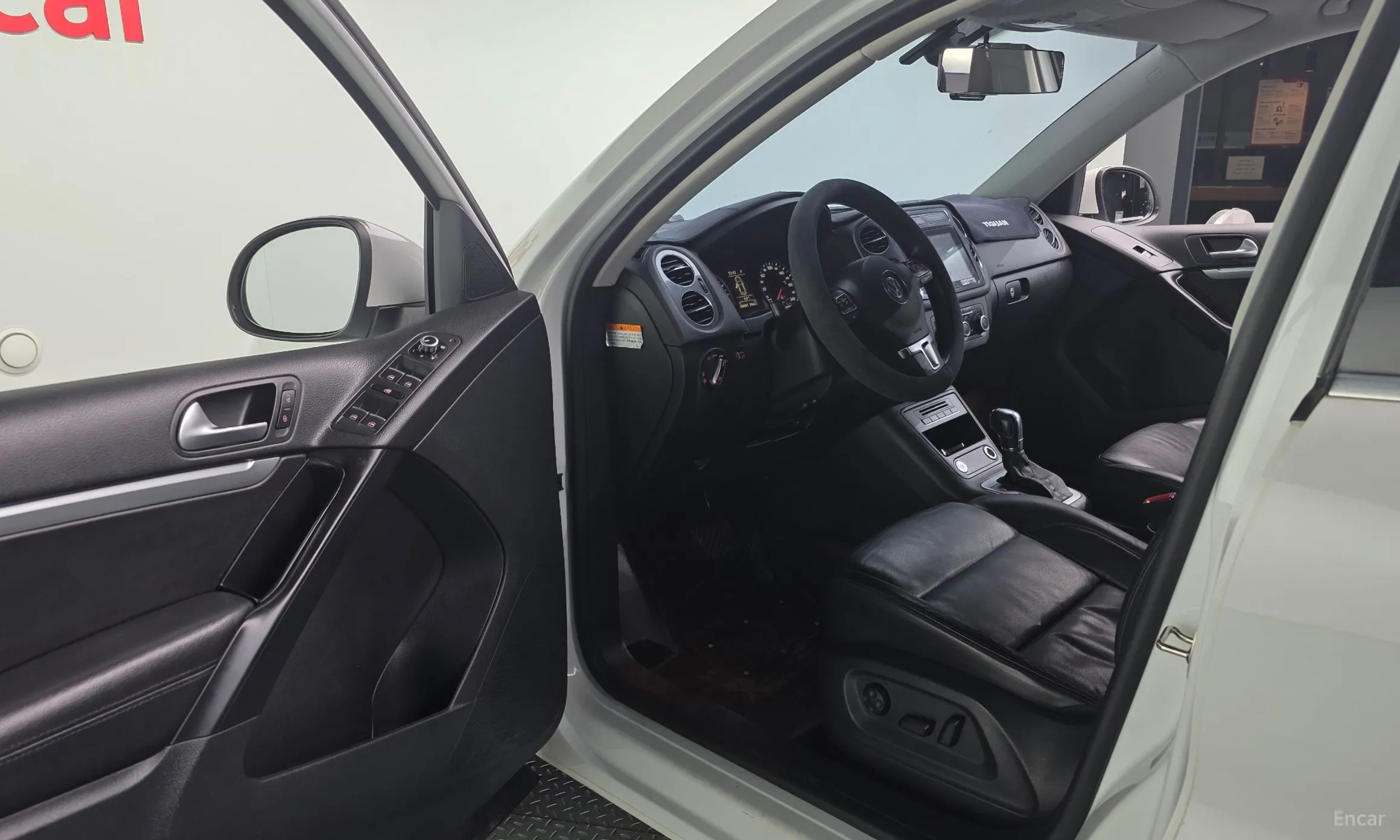 Volkswagen New Tiguan превью 10