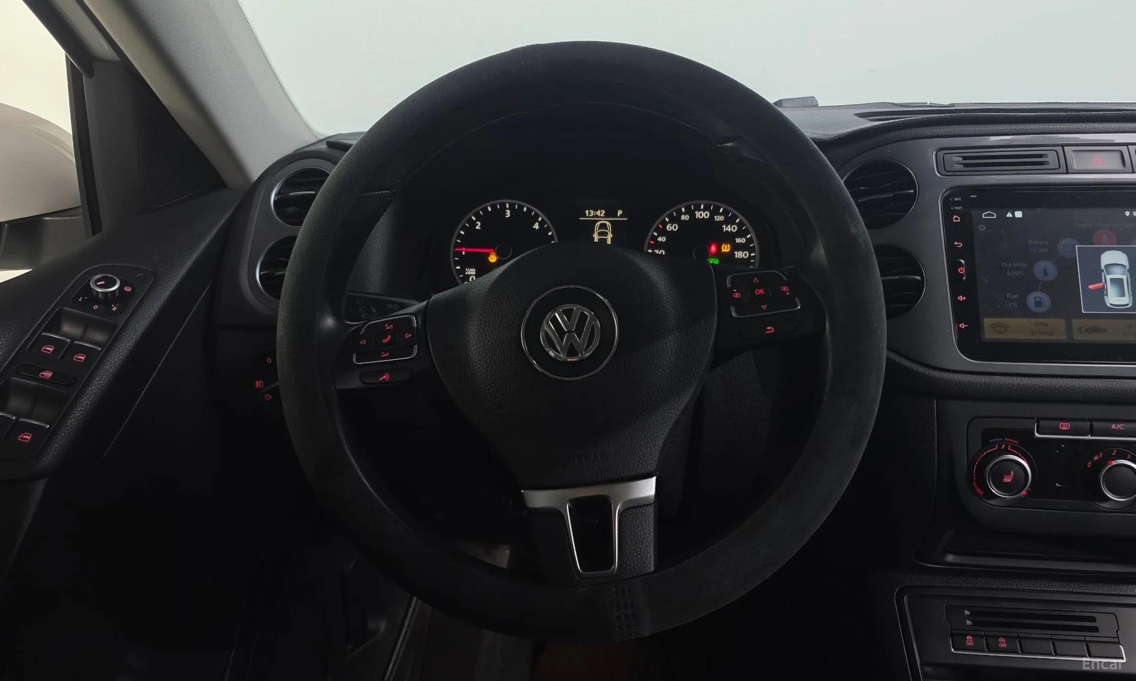 Volkswagen New Tiguan превью 13