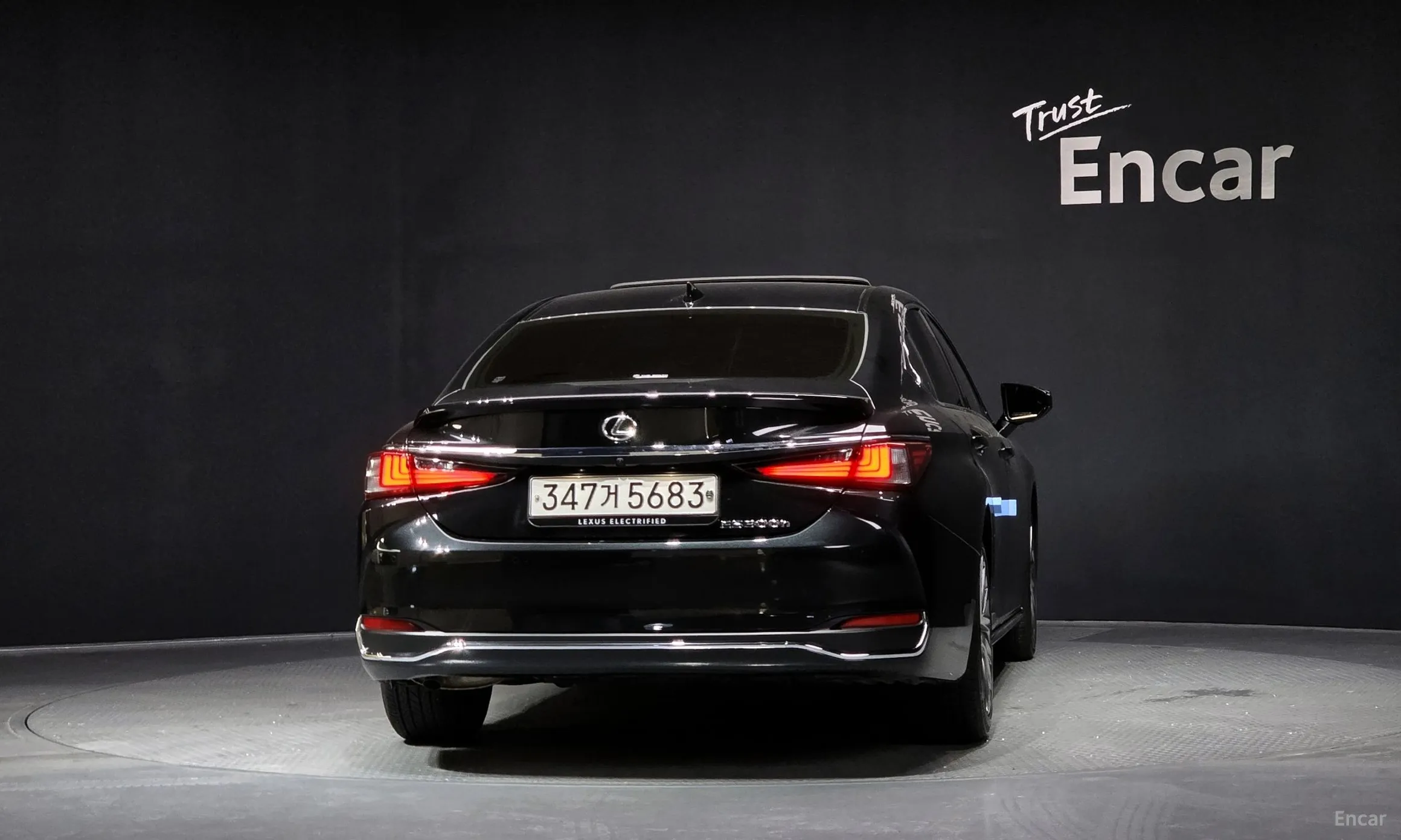 Lexus ES300h 7th Generation превью 4