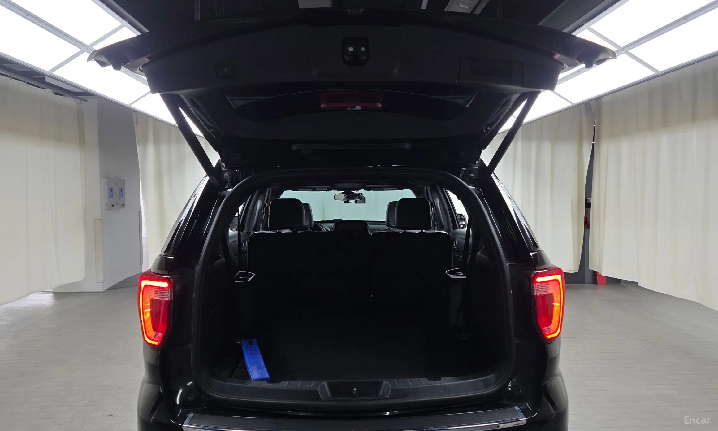 Ford Explorer превью 20