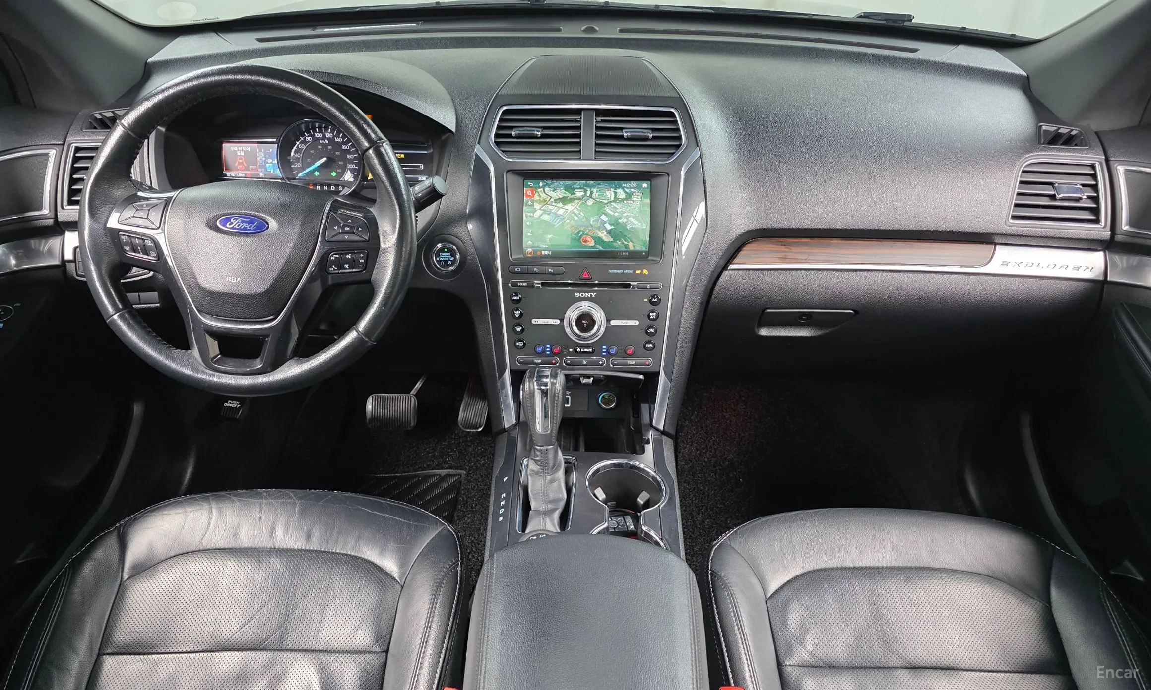 Ford Explorer превью 7