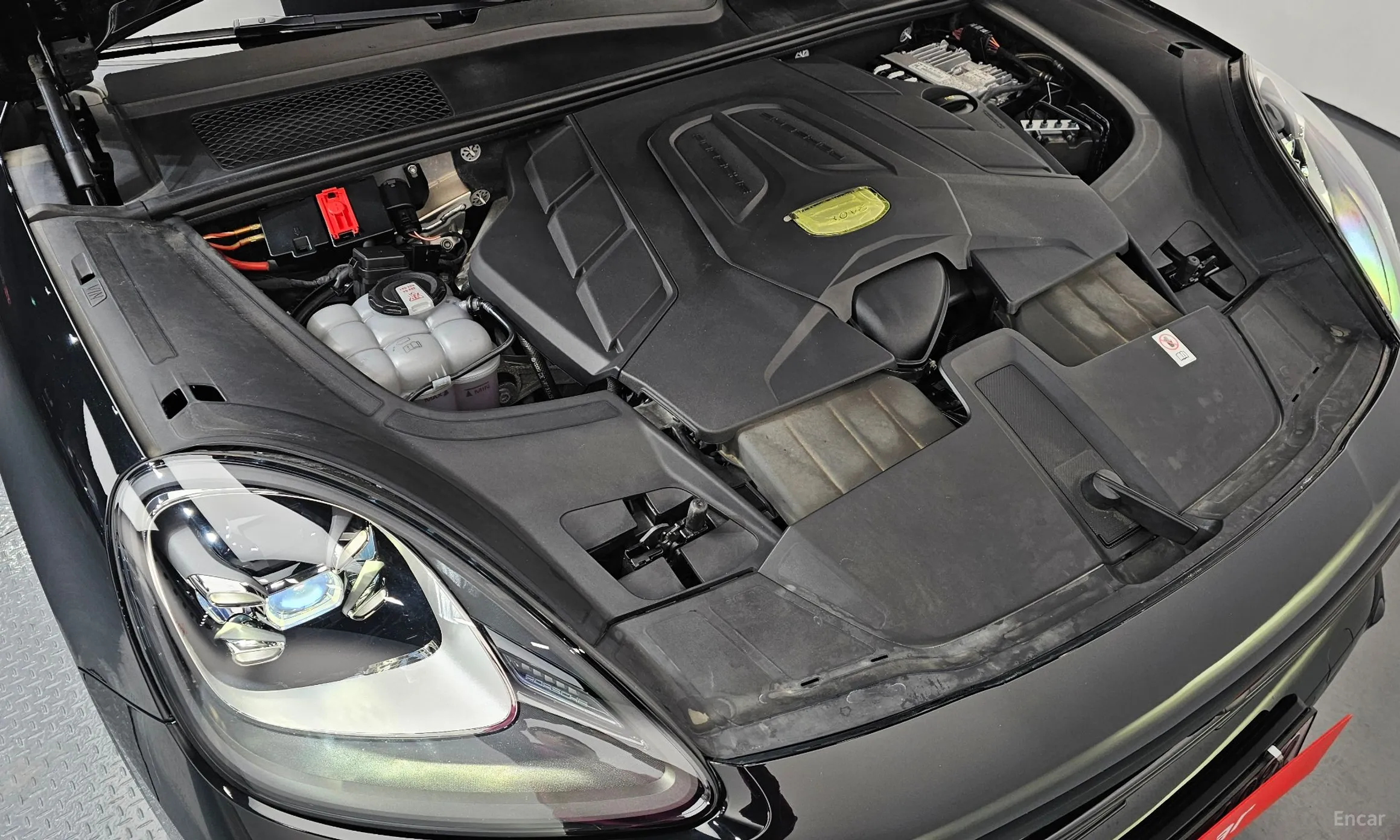 Porsche Cayenne (PO536) превью 6