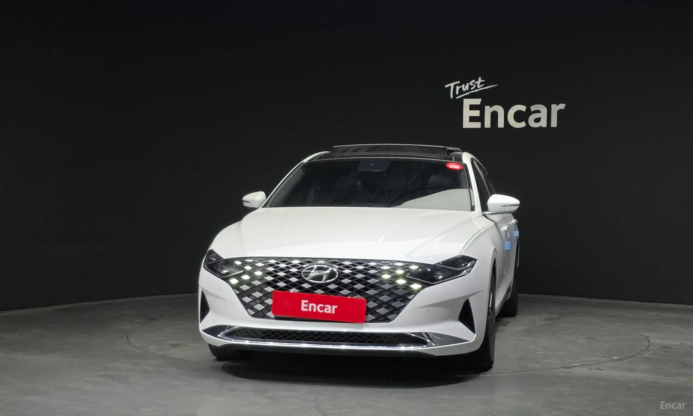 Hyundai Grandeur IG превью 3
