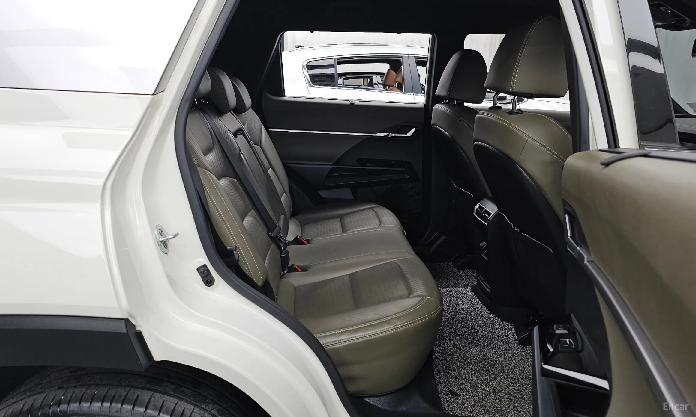 KG Mobility (SsangYong) Torres превью 12