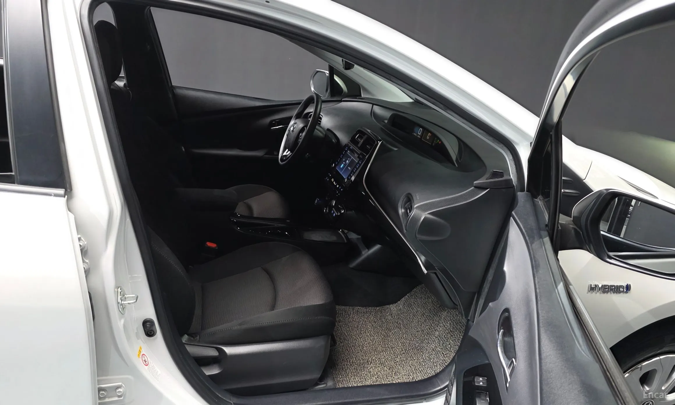 Toyota Prius 4th Generation превью 11
