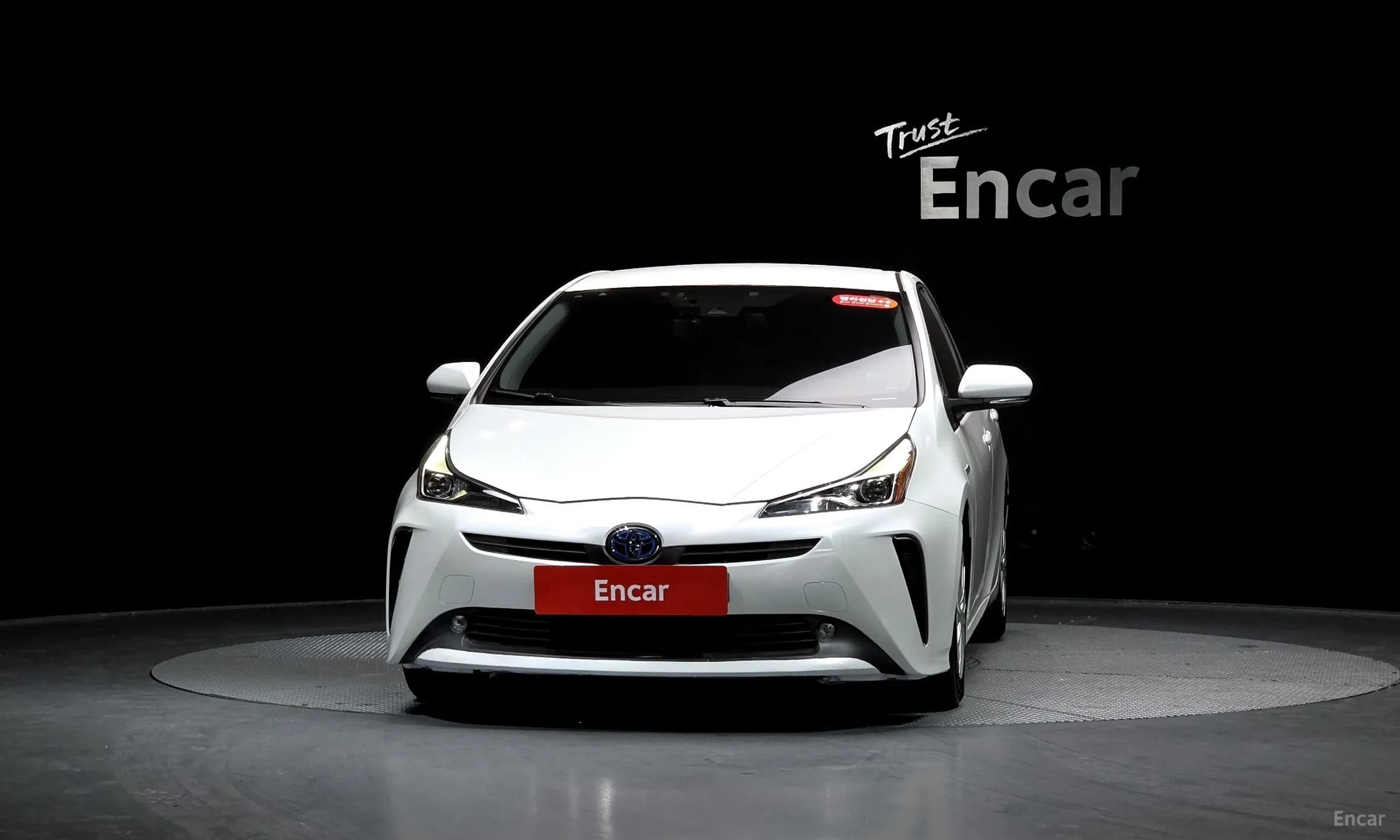Toyota Prius 4th Generation превью 3