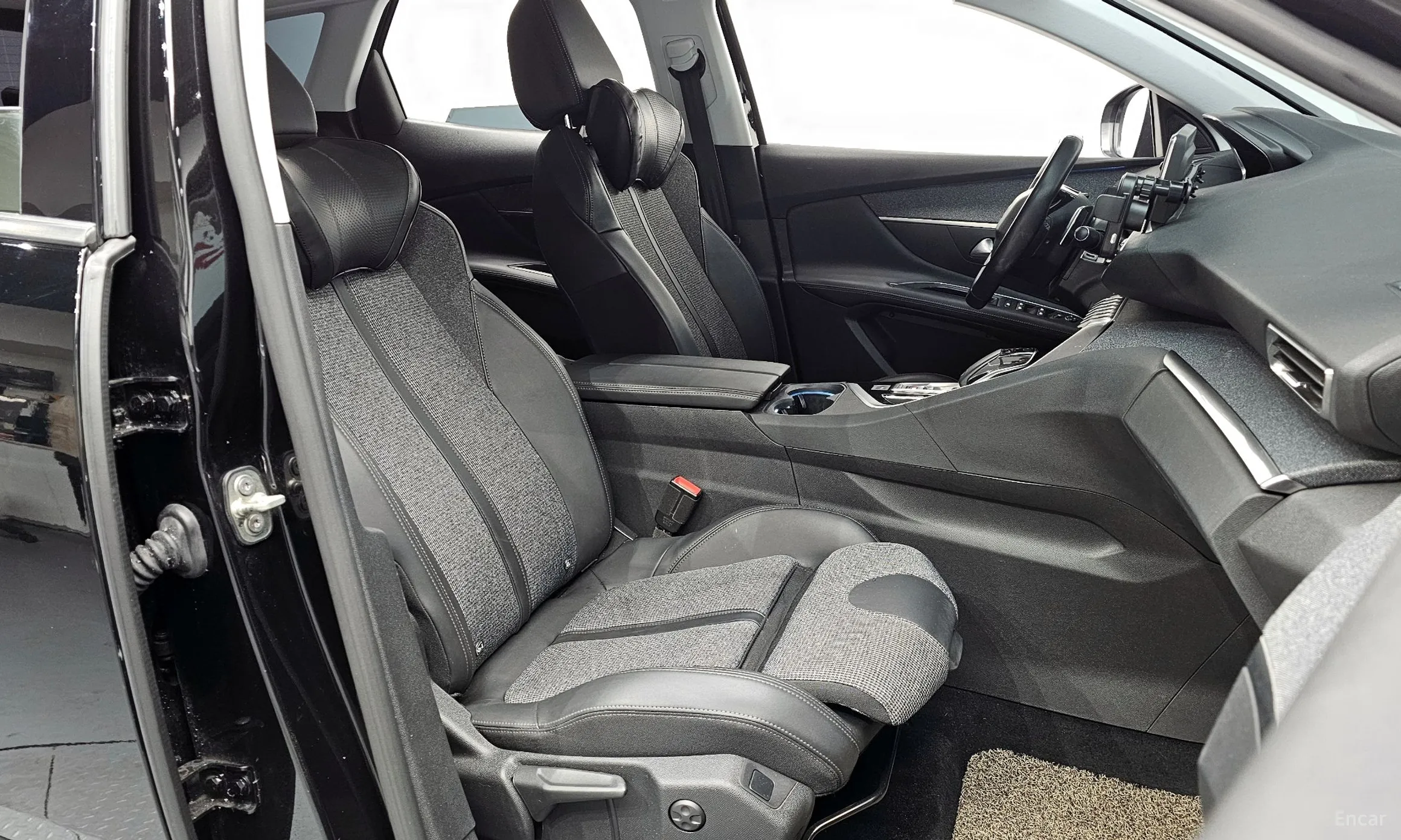 Peugeot 3008 2nd generation превью 10