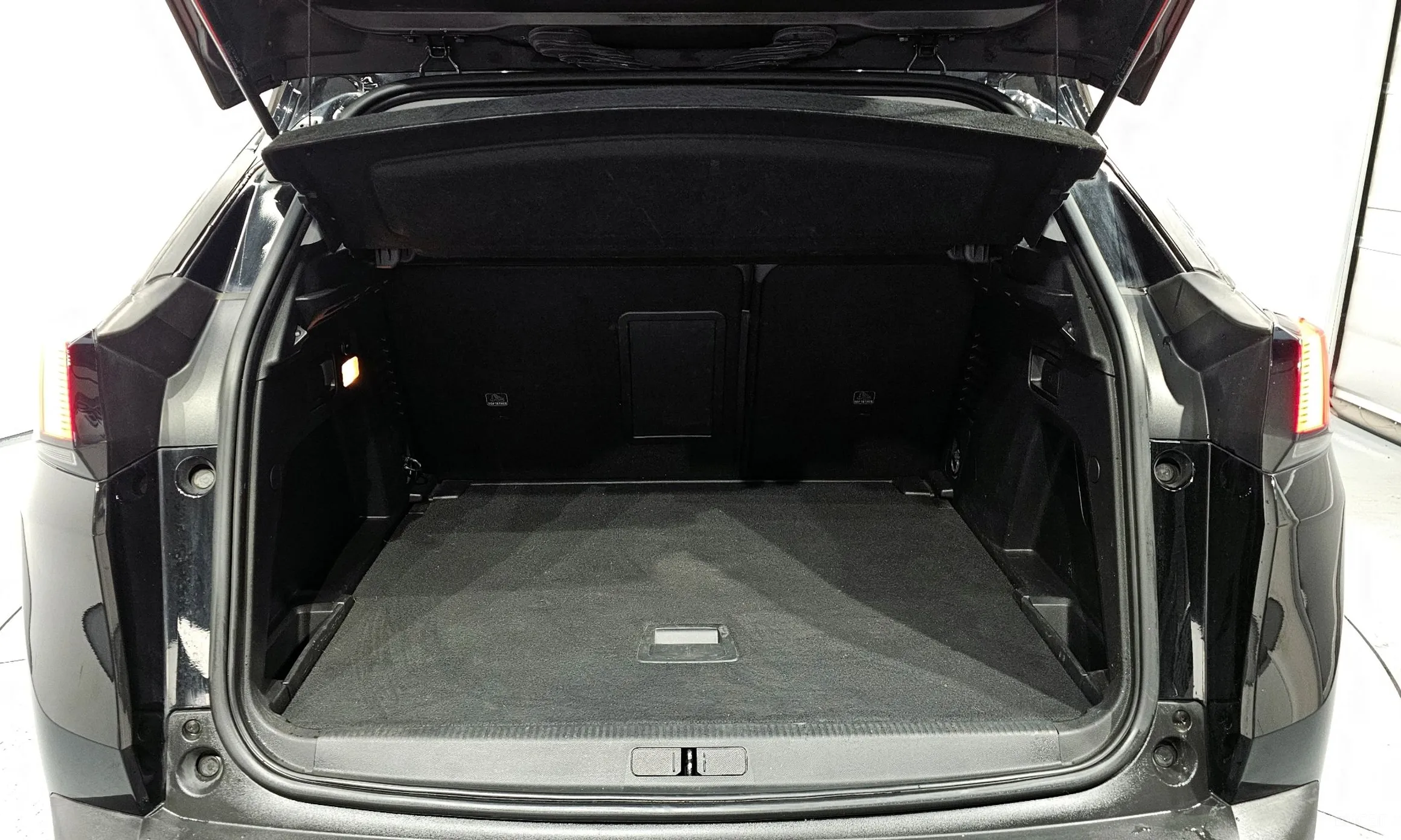 Peugeot 3008 2nd generation превью 20