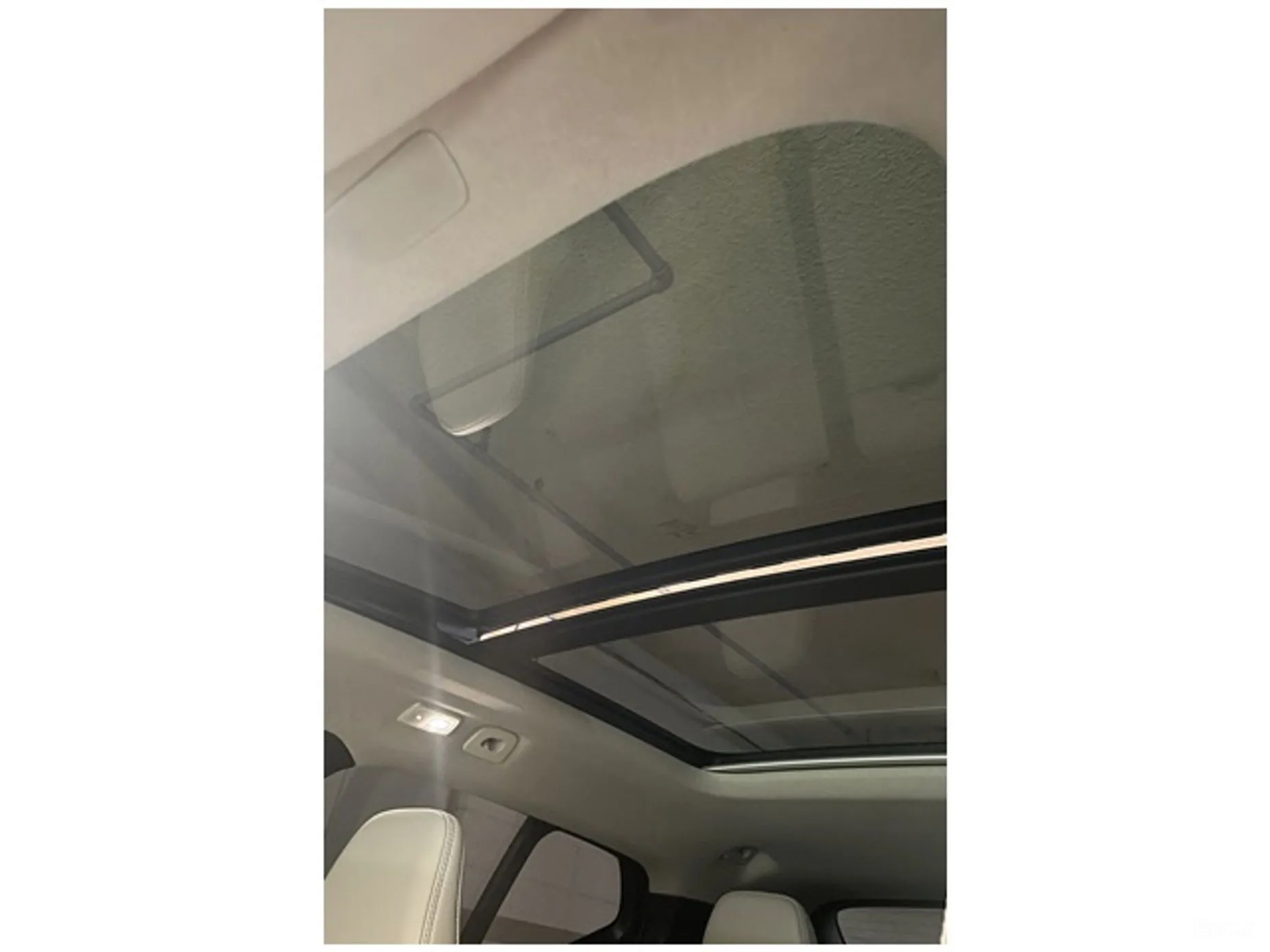 Volvo XC40 превью 6