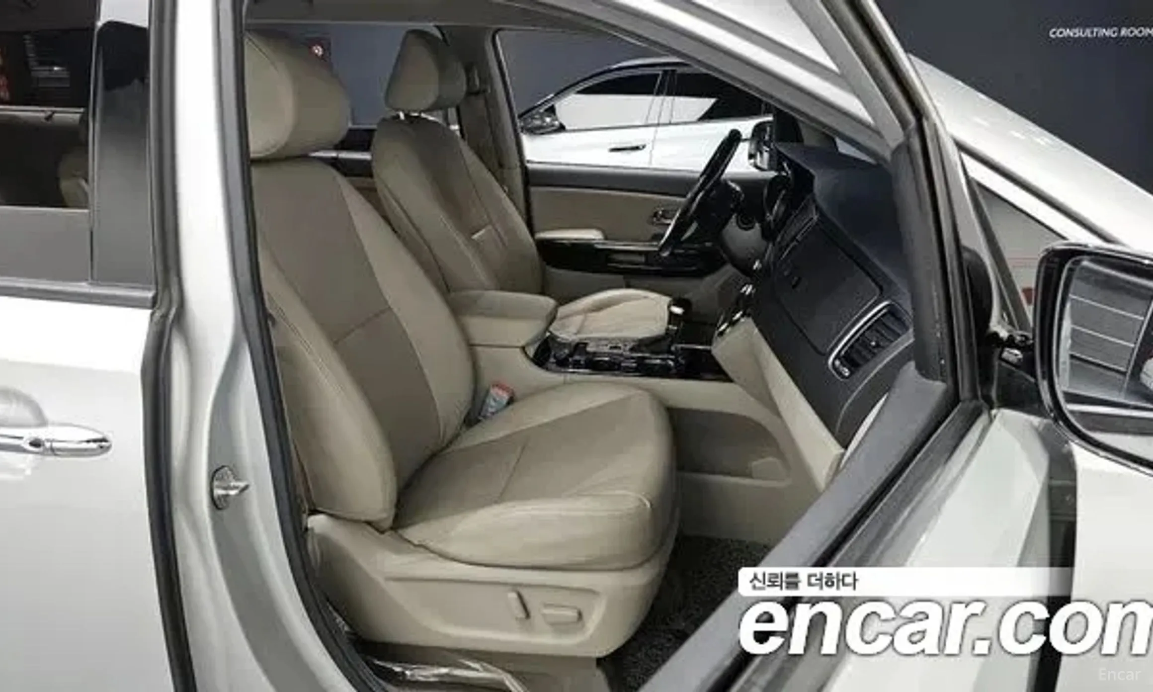 Kia Carnival превью 10