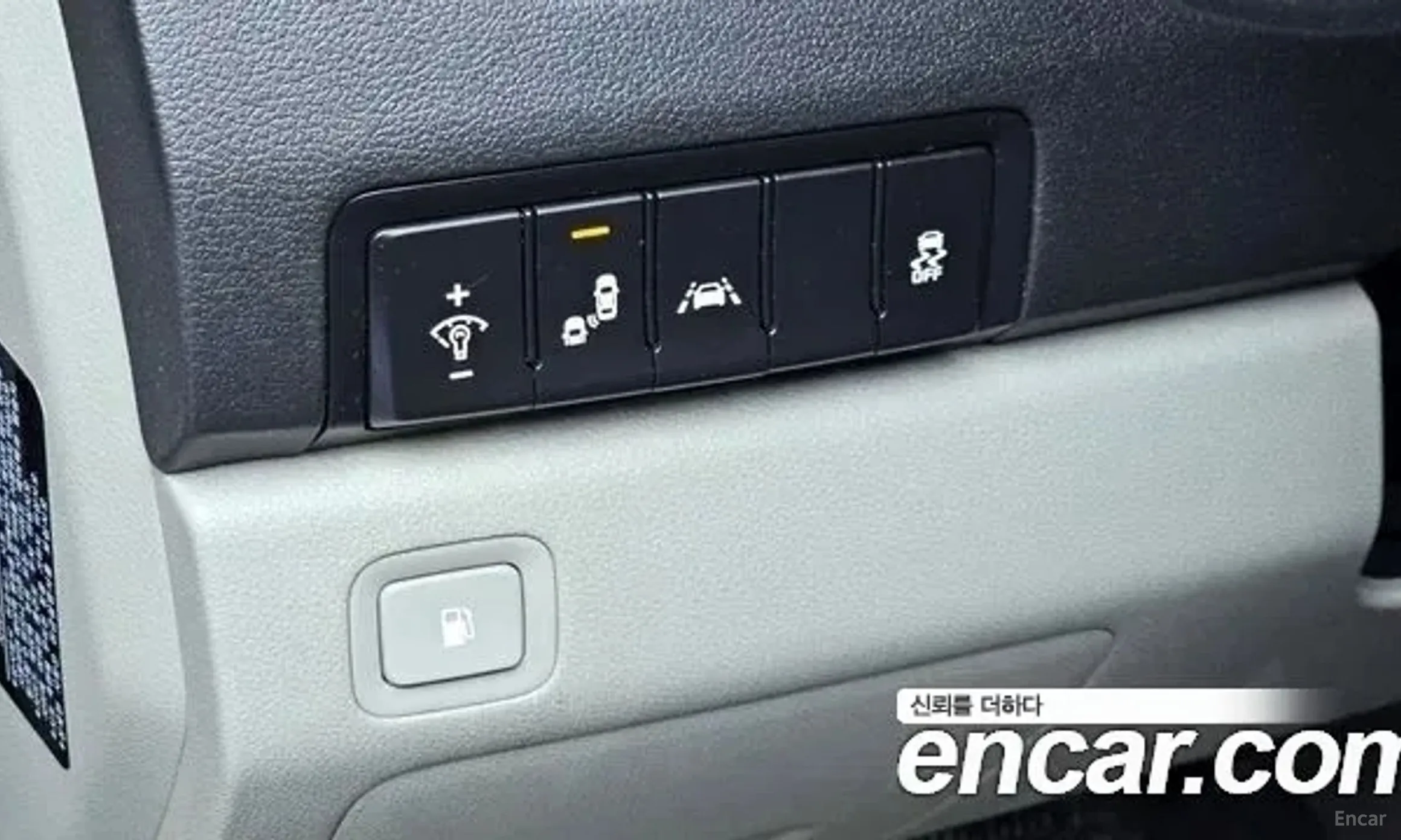 Kia Carnival превью 17