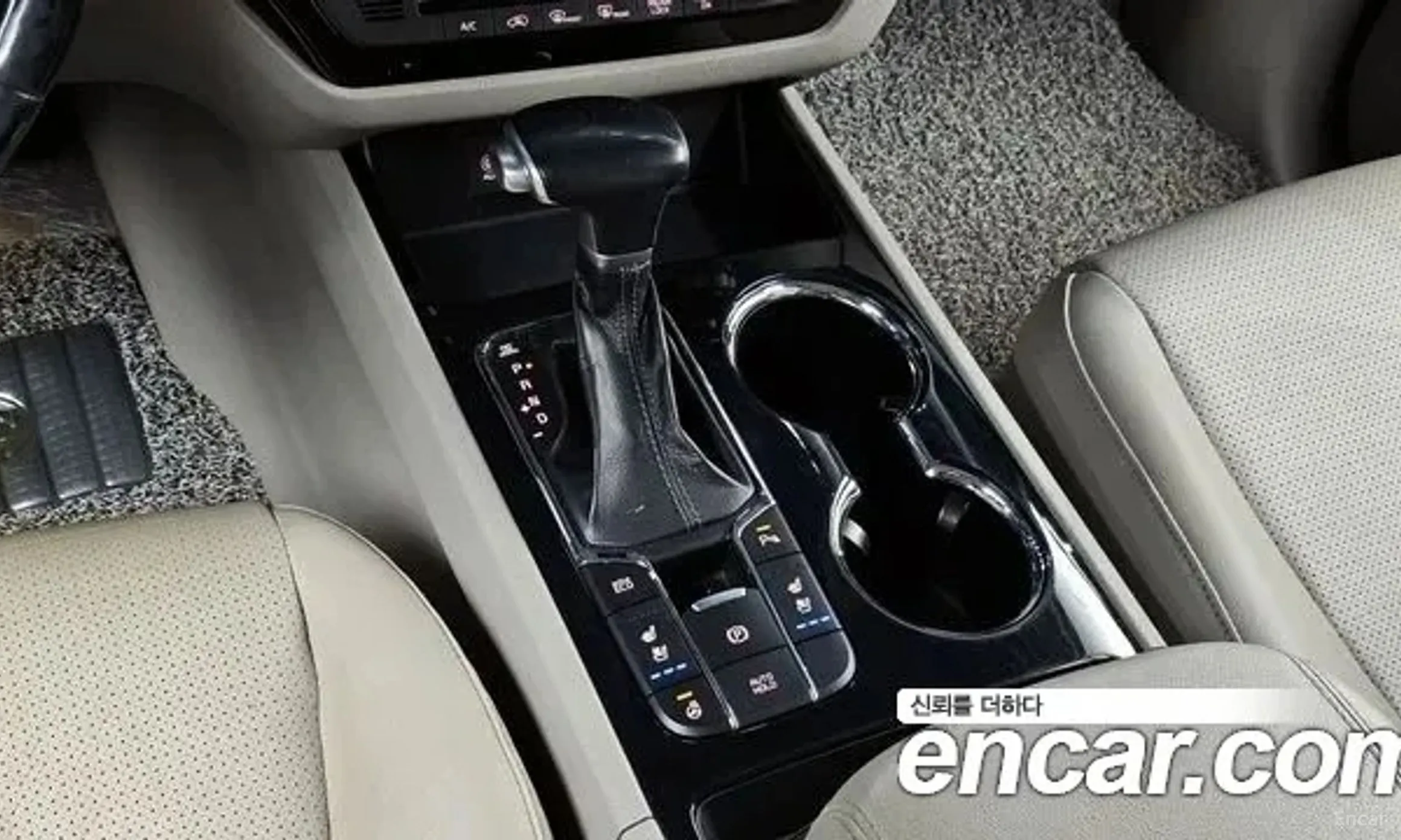 Kia Carnival превью 9