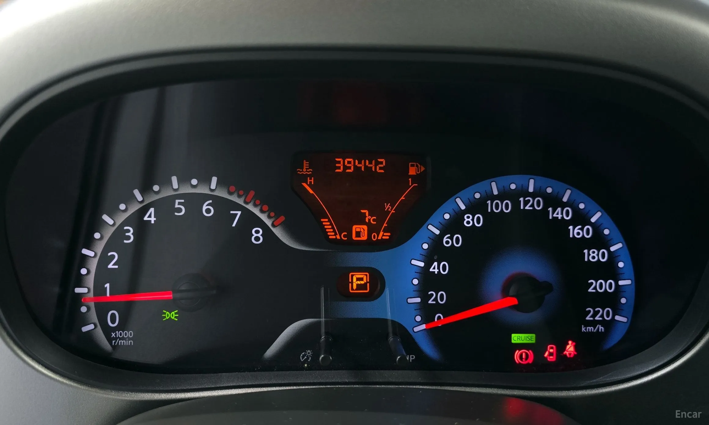 Nissan Cube превью 8