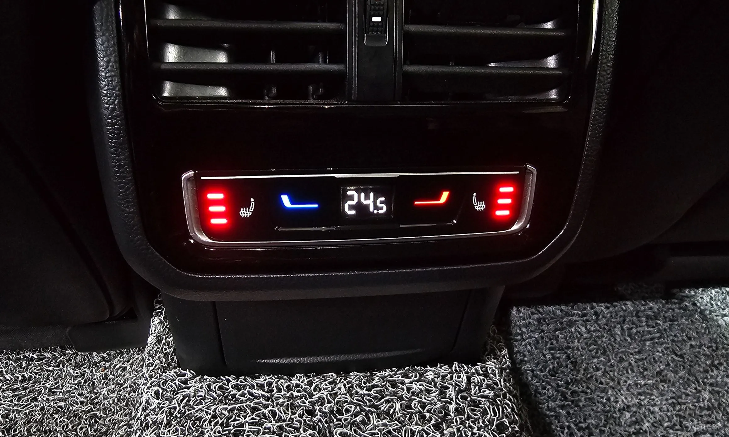 Volkswagen Ateon превью 19