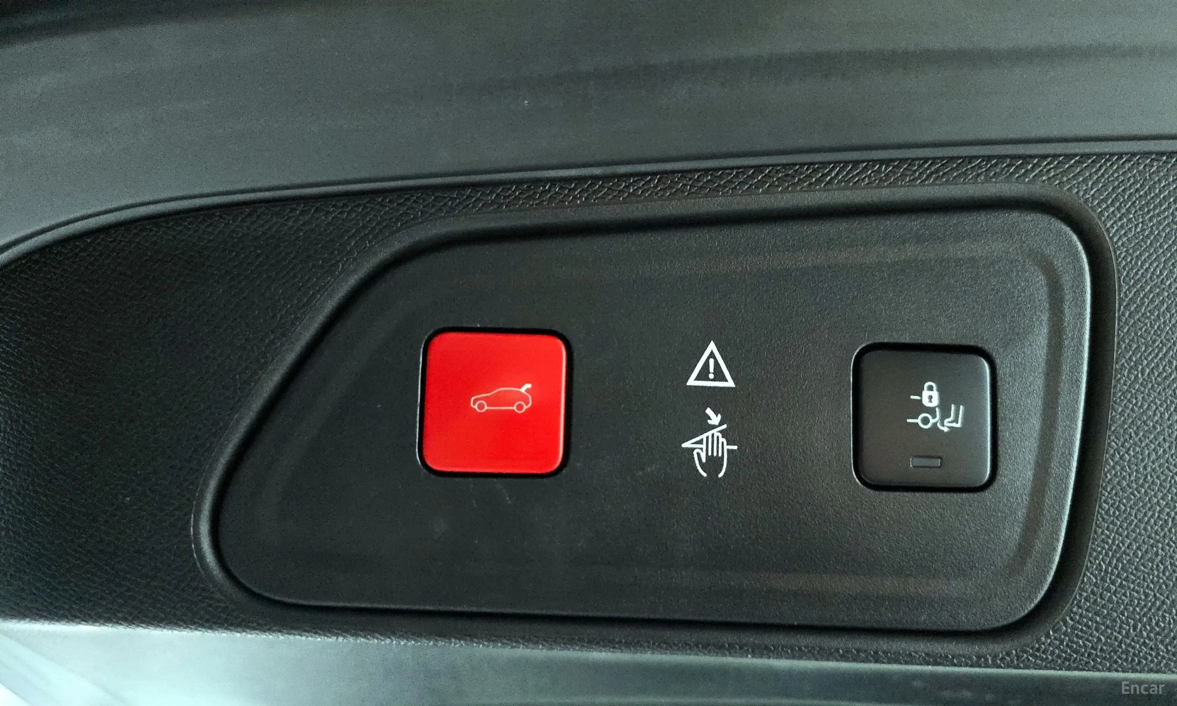 Peugeot 3008 2nd generation превью 20